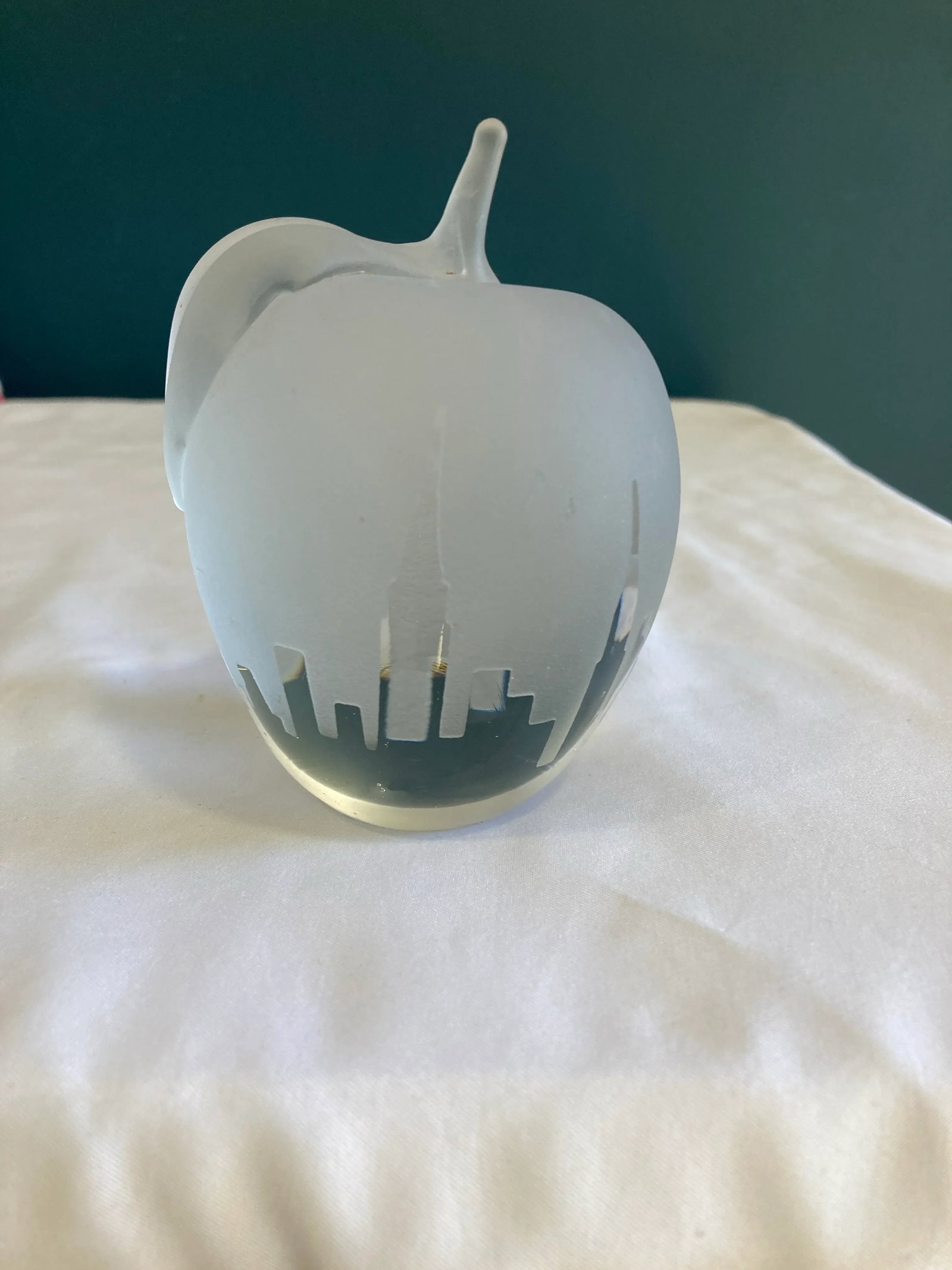 Vintage New York City Skyline Glass Apple Paperweight - 2