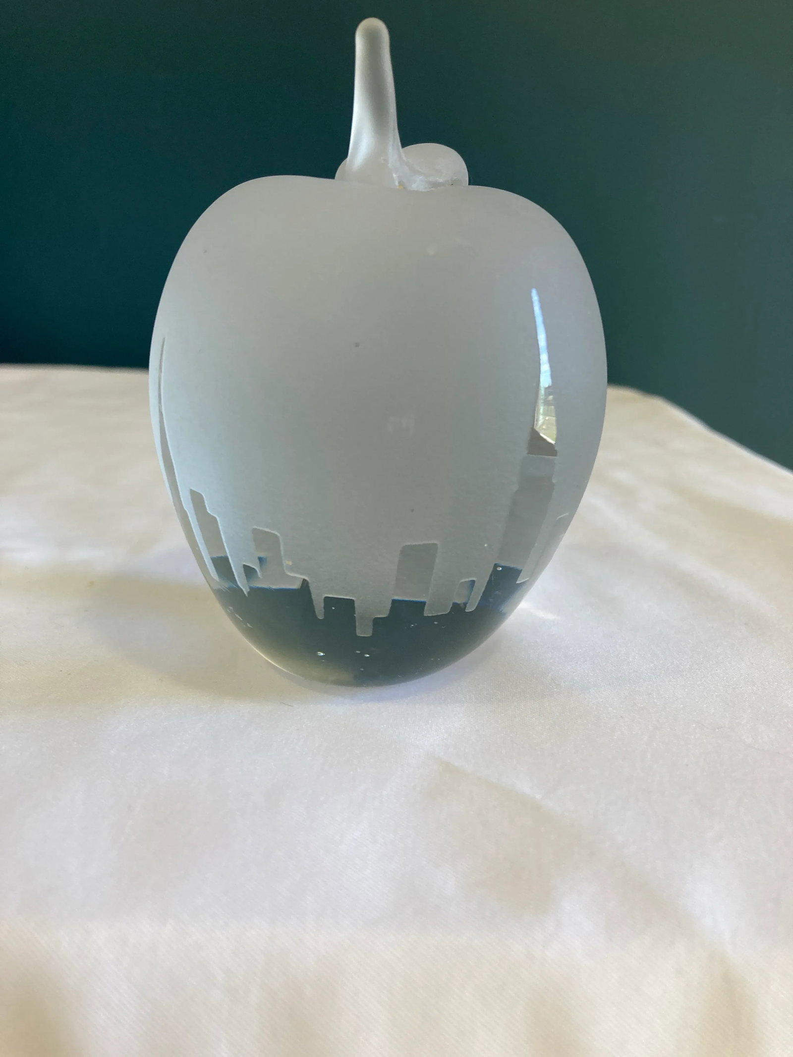 Vintage New York City Skyline Glass Apple Paperweight - 4