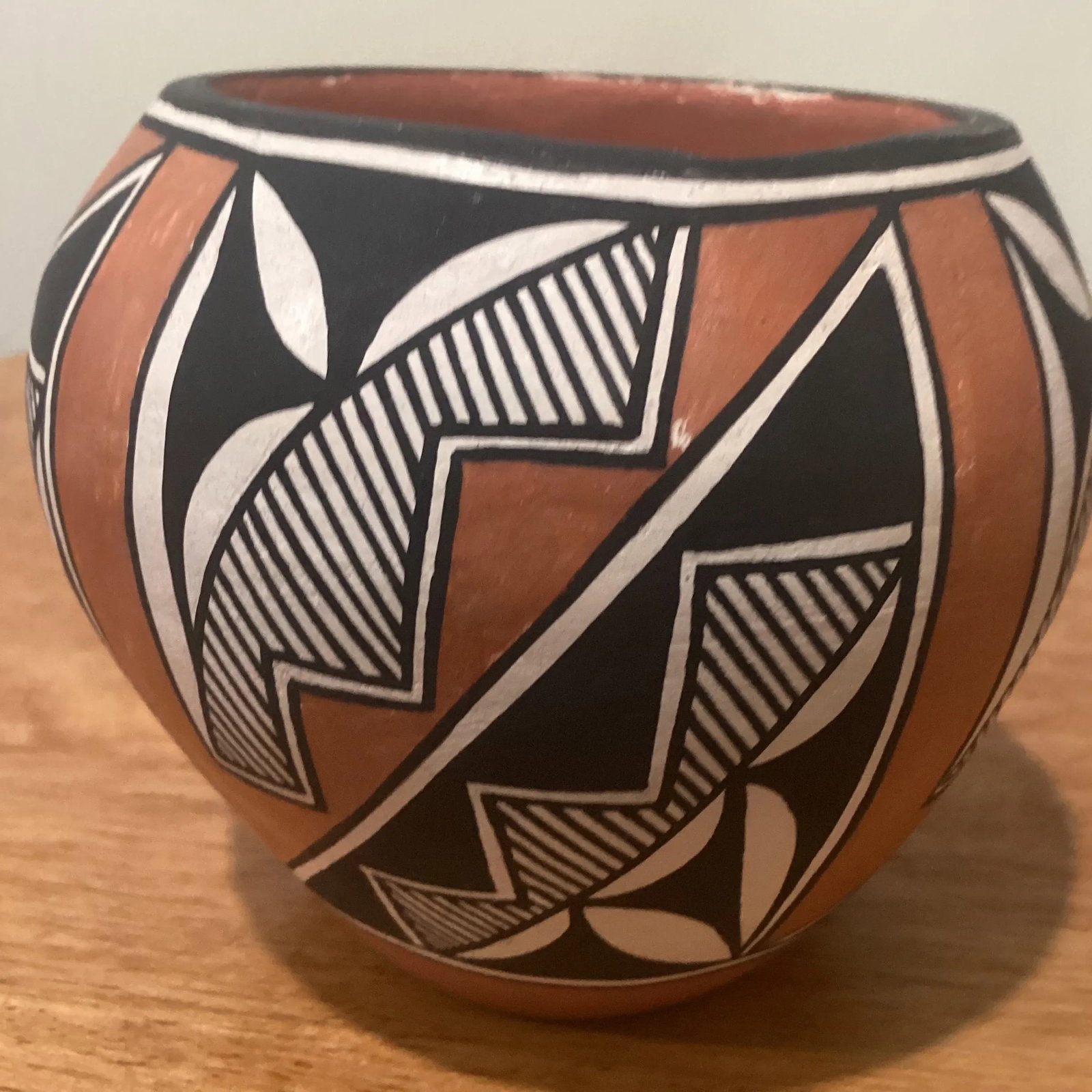 Vintage Acoma Pottery Handmade Stunning Polychromed Jar Artist Signed - 10