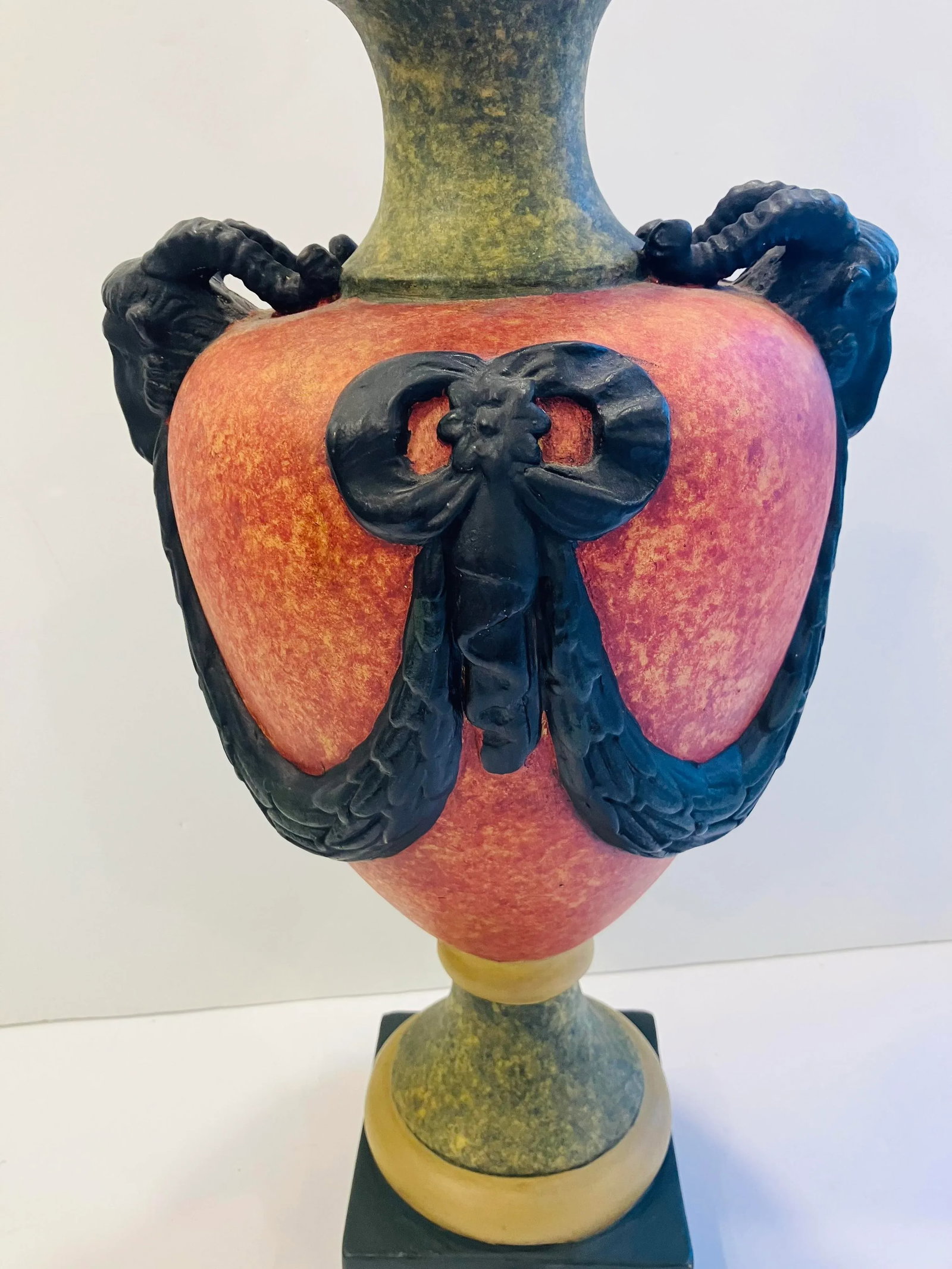 1980s Neoclassical Plaster Lamp - 3
