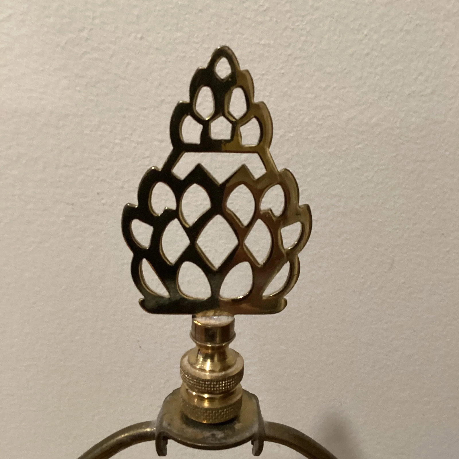 Vintage Asian Blue and White Ceramic Porcelain Lamp With Wood Base - 9