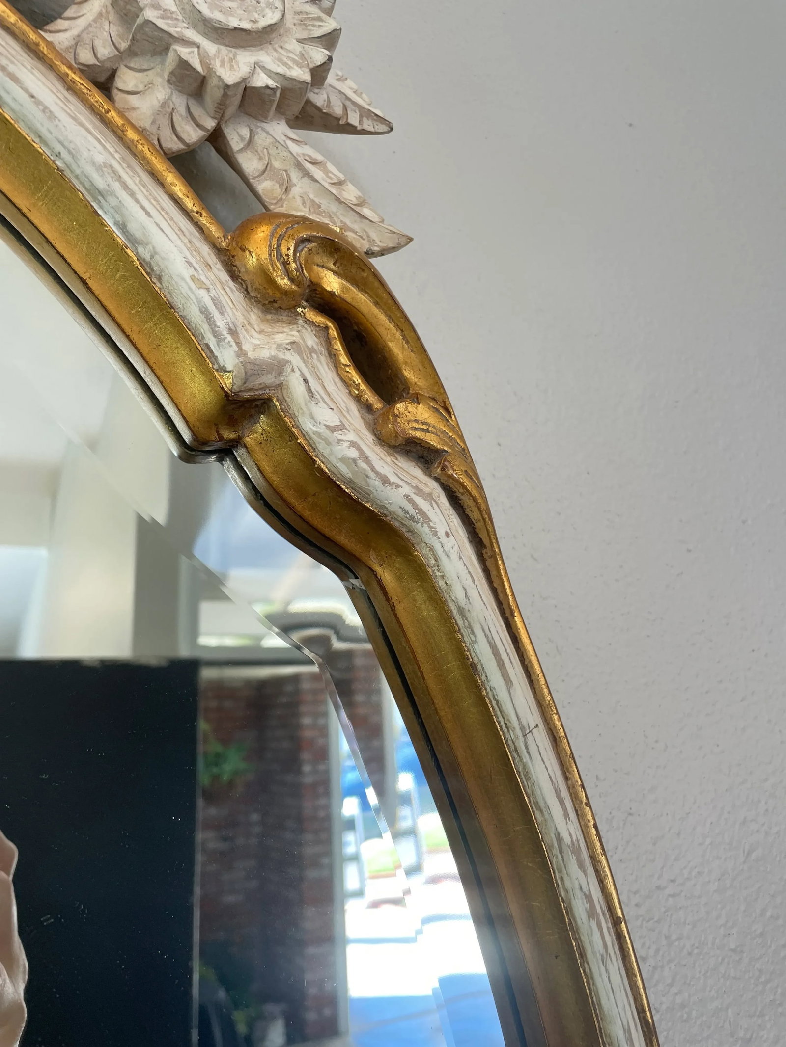 #27 Harrison & Gil Dauphine Large Gold Wood Italian Style Mirror, 1980s - 3