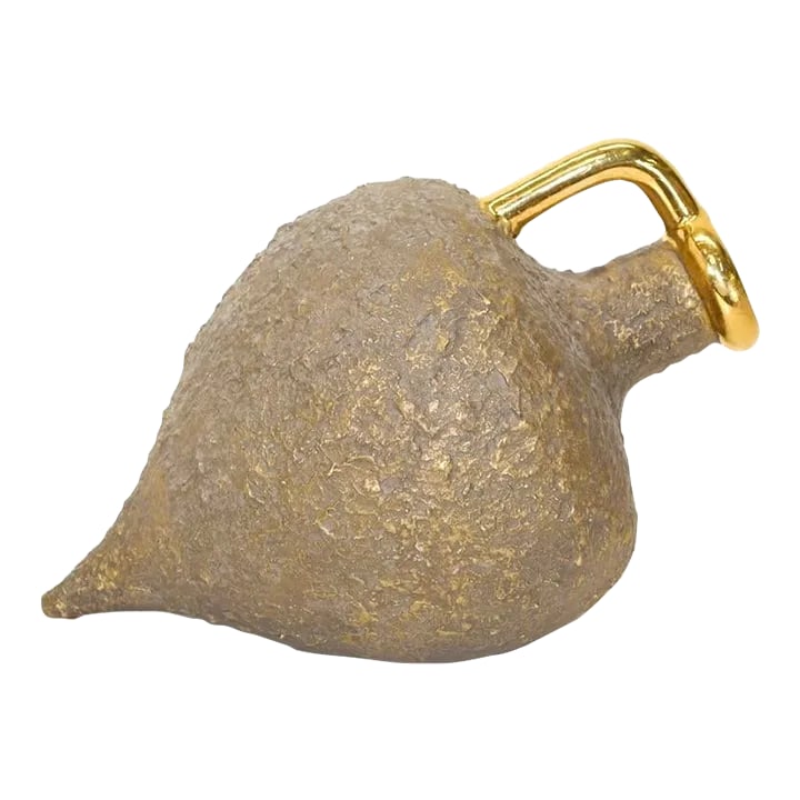 Large Decorative Tilted Jug 1970s: This large handcrafted tilted Amphora vessel or pitcher has a gold tone metal core with a textured finish. 1970s. The color on the vessel is a warm brown with an undertone of gold, the faux gold on