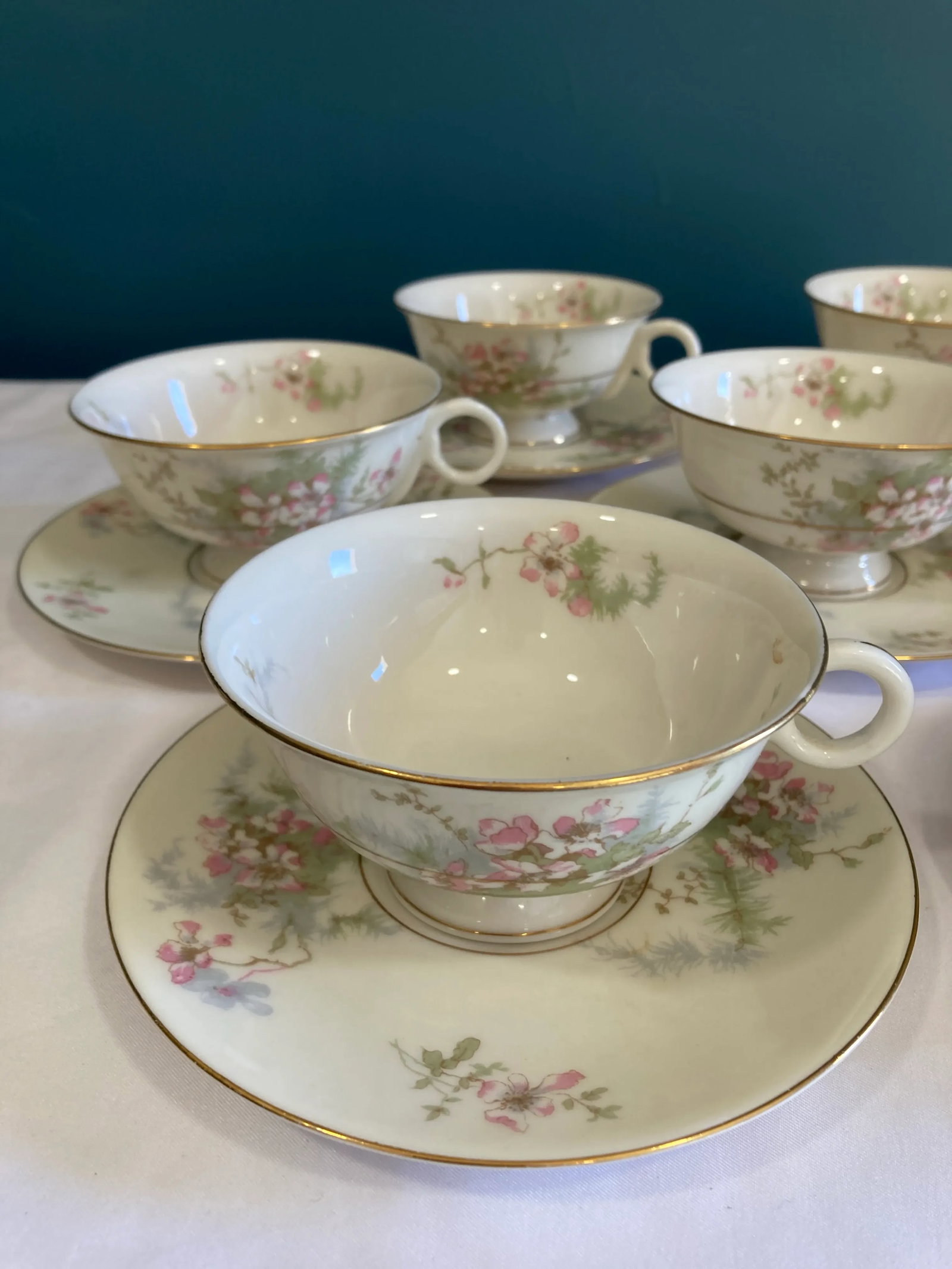 Mid-Century Theodore Haviland Apple Blossom Tea Cup & Saucer Set- 14 Pieces - 3