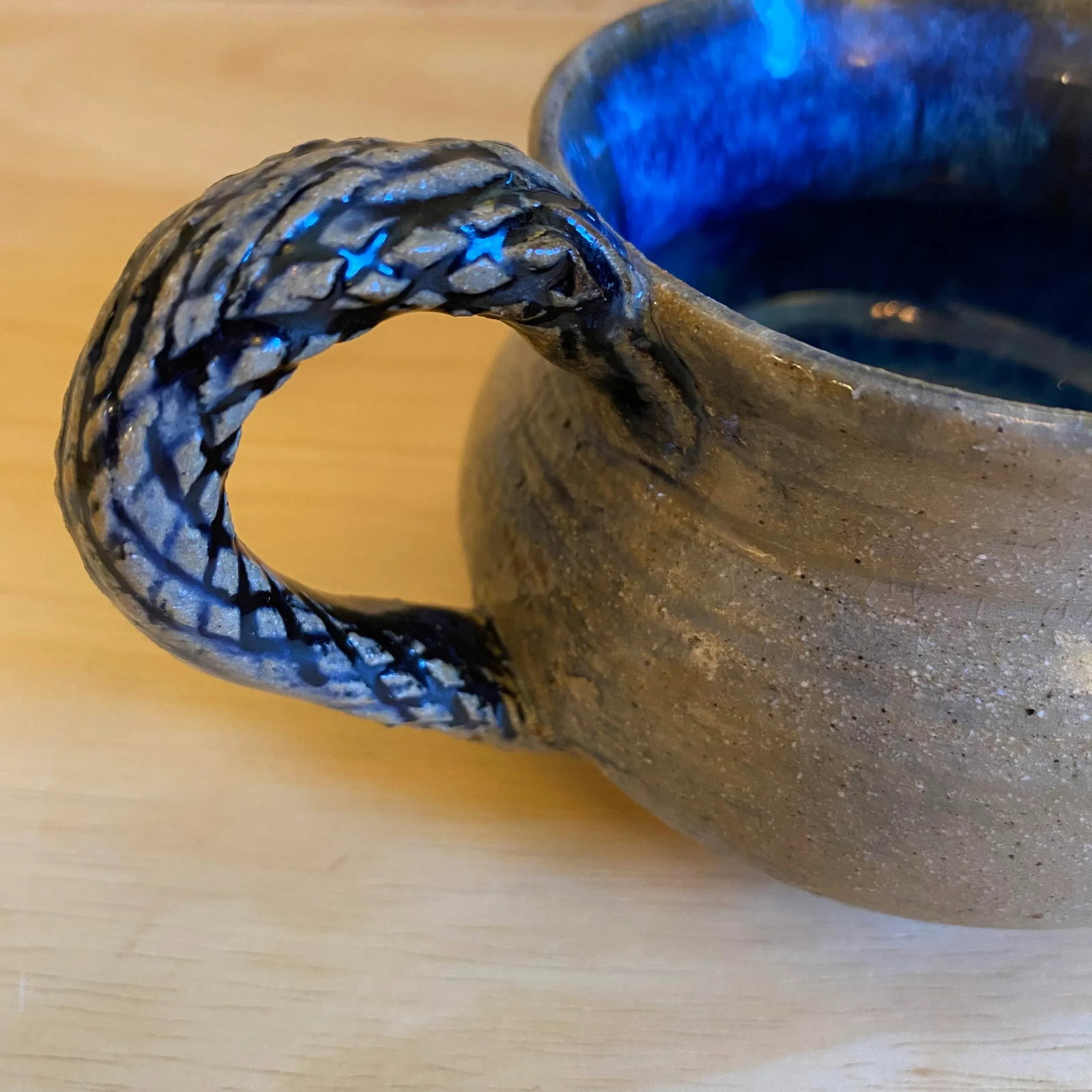 Hand Thrown Signed Gray & Blue Studio Art Pottery Foot Print Mug Basket Weave Design Handle - 7