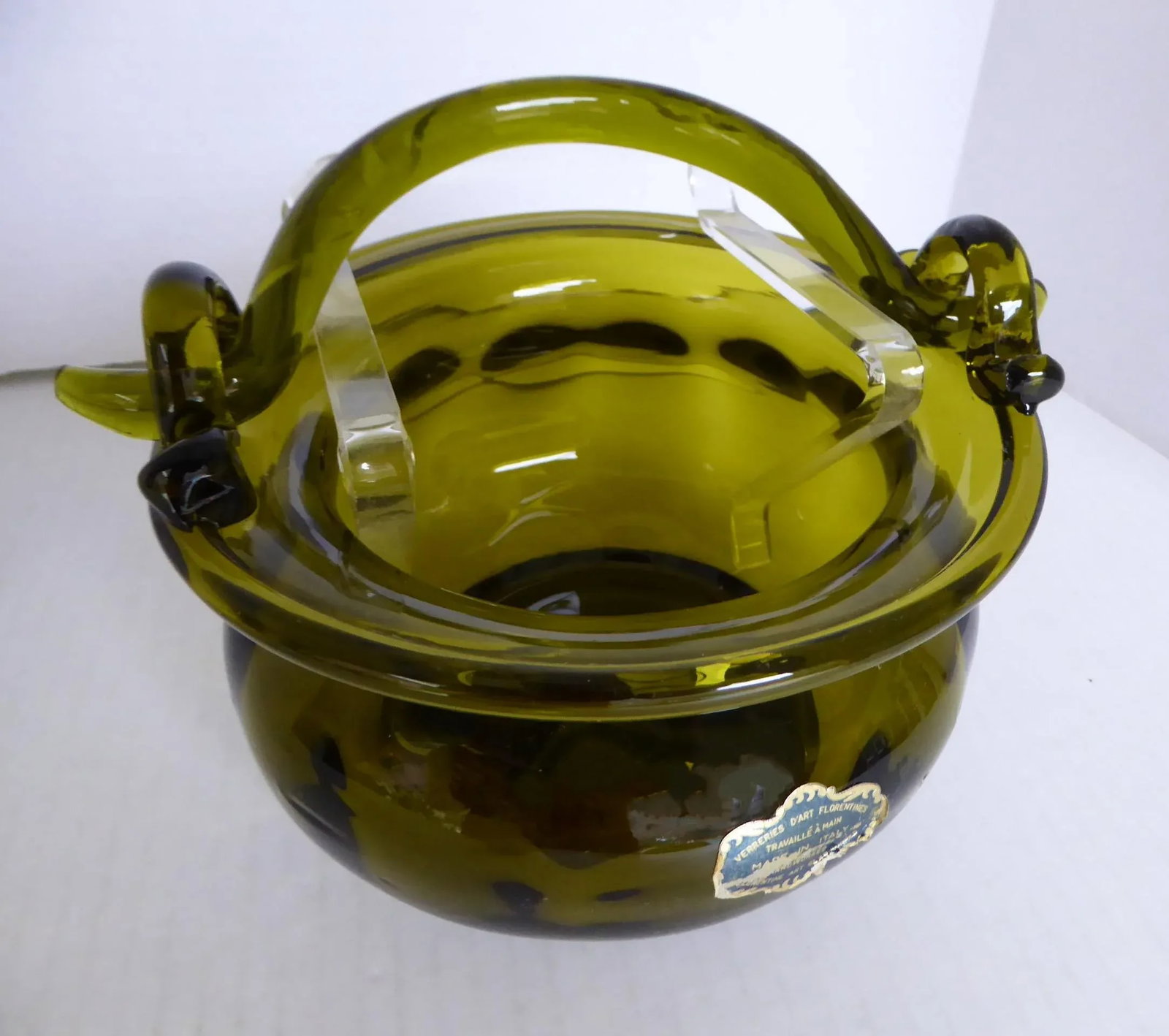 Mid Century Florentine Art Glassworks Handmade Glass Basket W. Handle Italy 1960s - 8