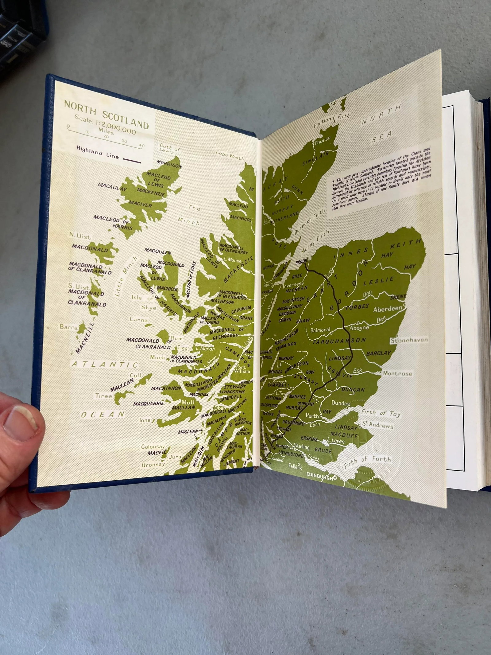 1970s the Clans and Tartans of Scotland Hardcover Book by Bain Robert - 3