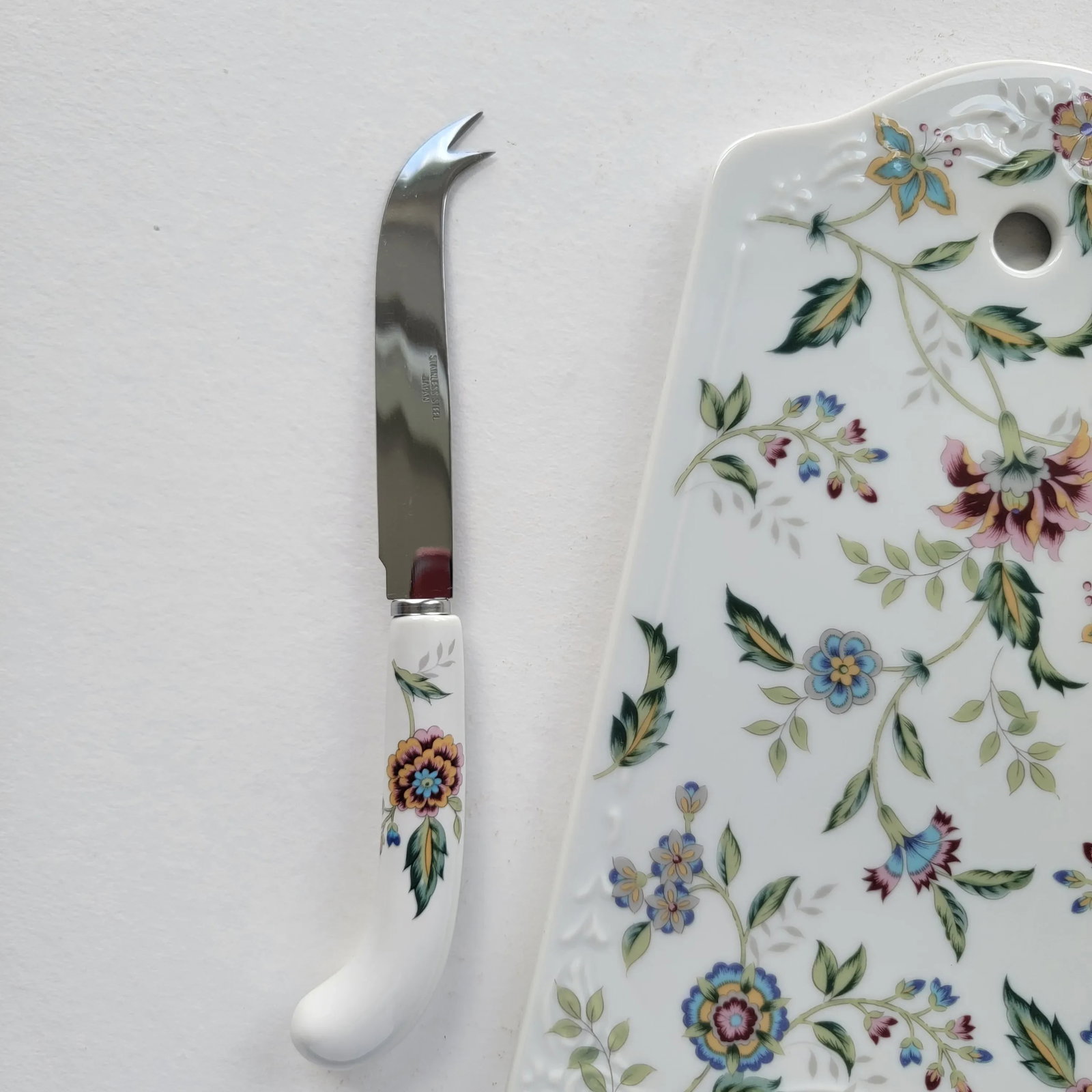 Floral Chinoiserie Cheese Set - 3