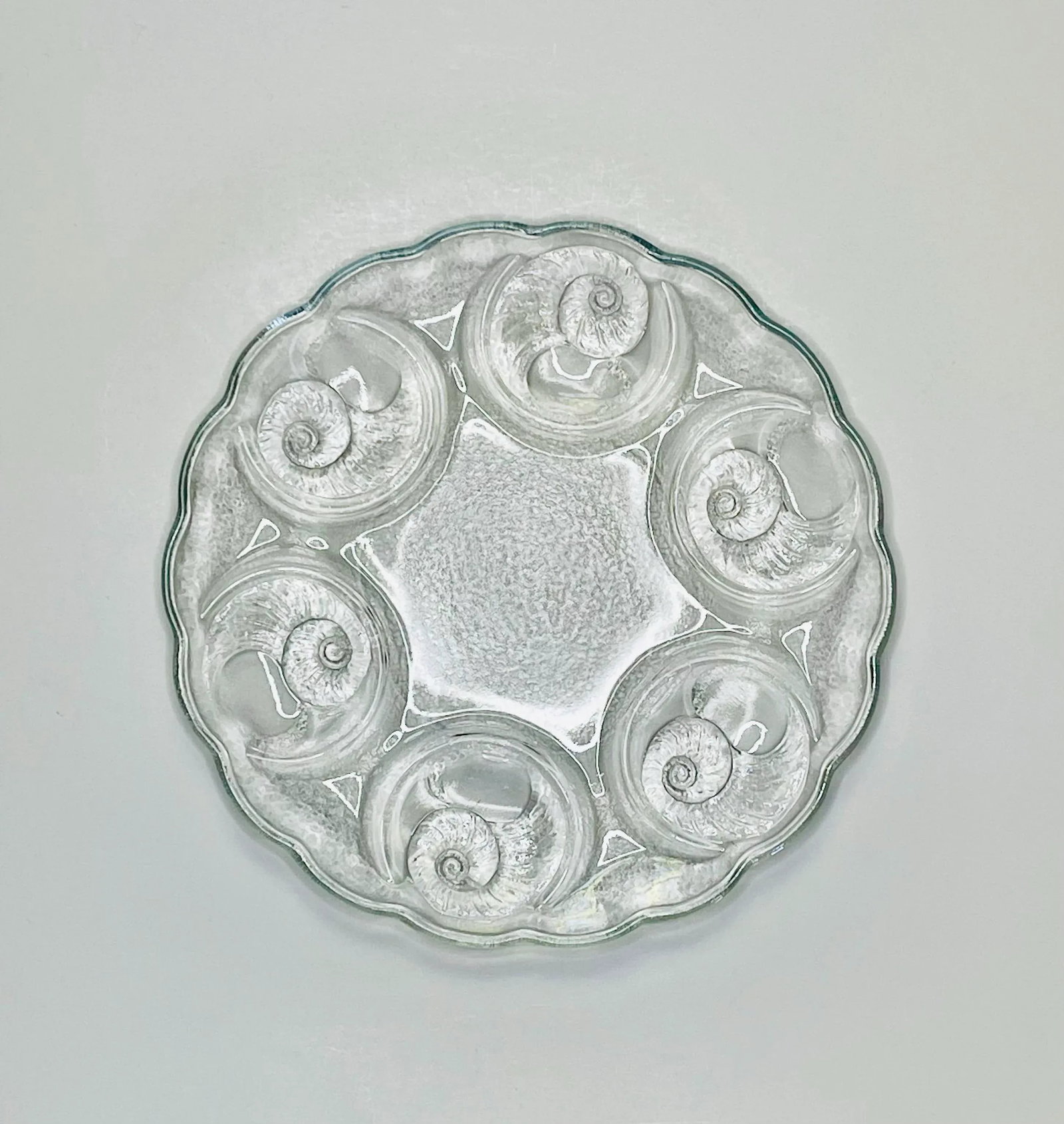 Vintage Spiral Shell Plates- Set of 4 - 6