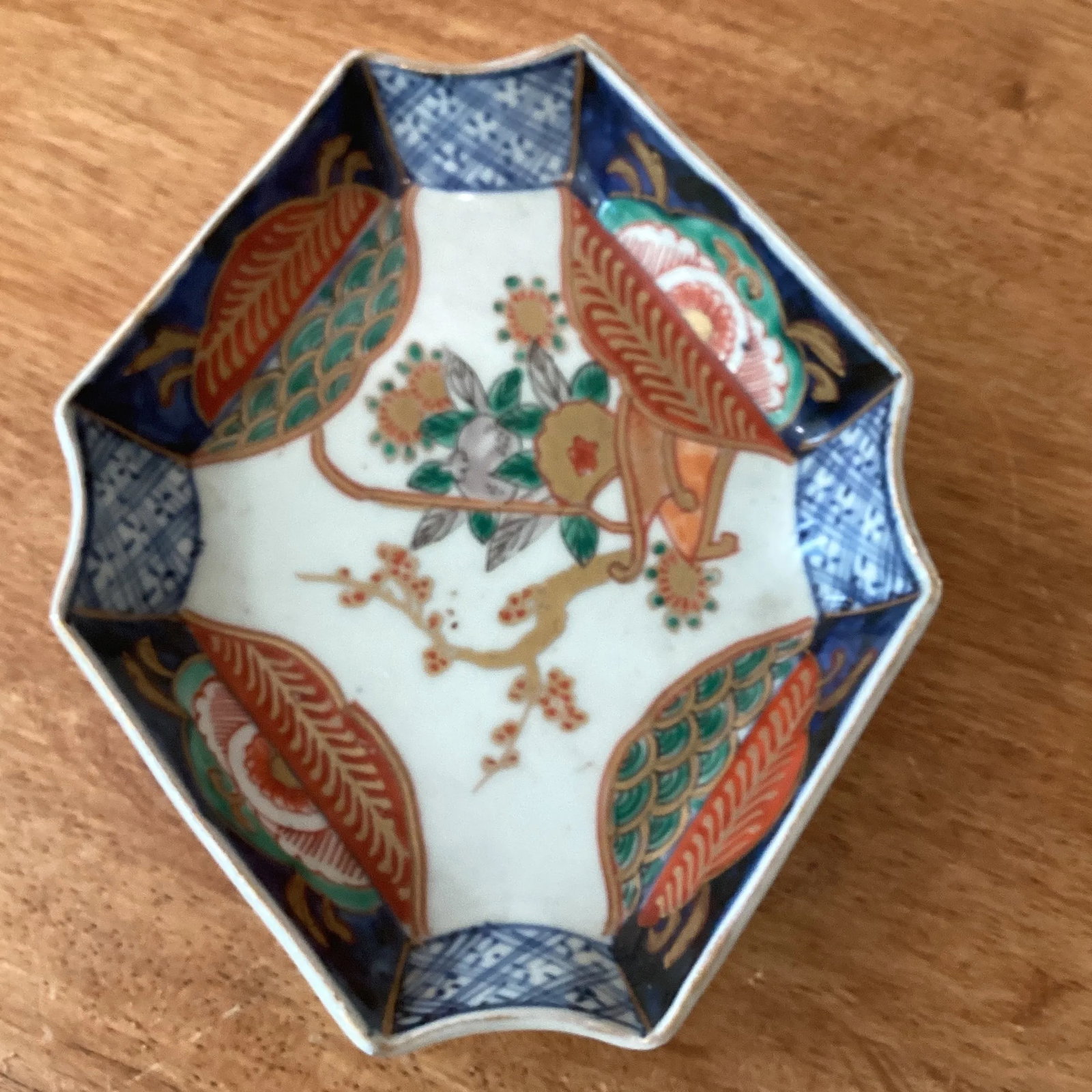 Japanese Imari Porcelain Rectangular Small Bowl Late 18th Century - 3