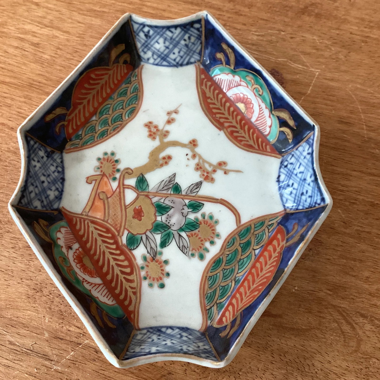 Japanese Imari Porcelain Rectangular Small Bowl Late 18th Century - 4