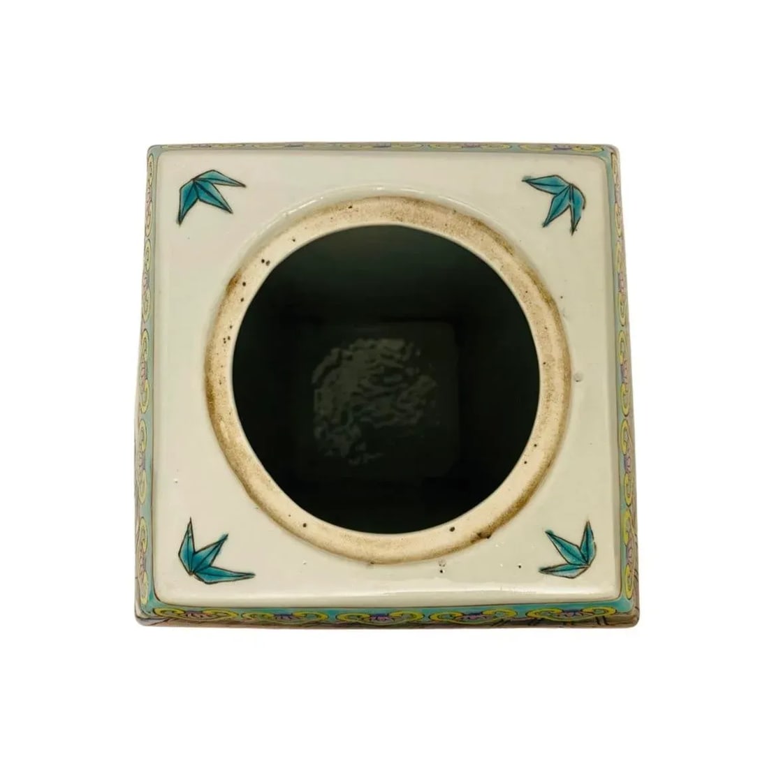 Early 20th Century Antique Asian Chinoiserie Hand Painted Porcelain Ginger Jar With Lid - 7