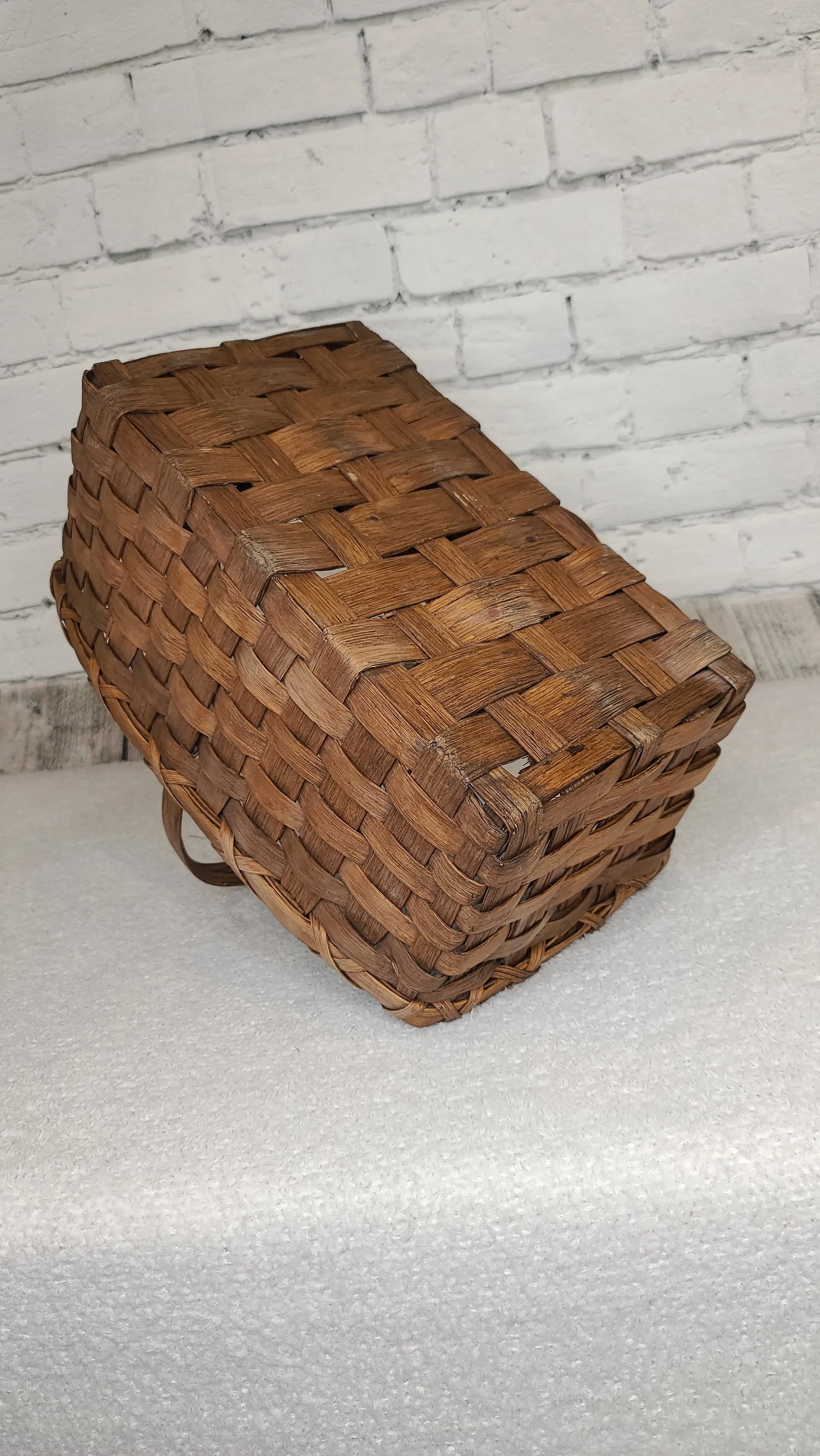 Early 20th Century Splint Weave Oak Bentwood Handle Gathering Basket - 7