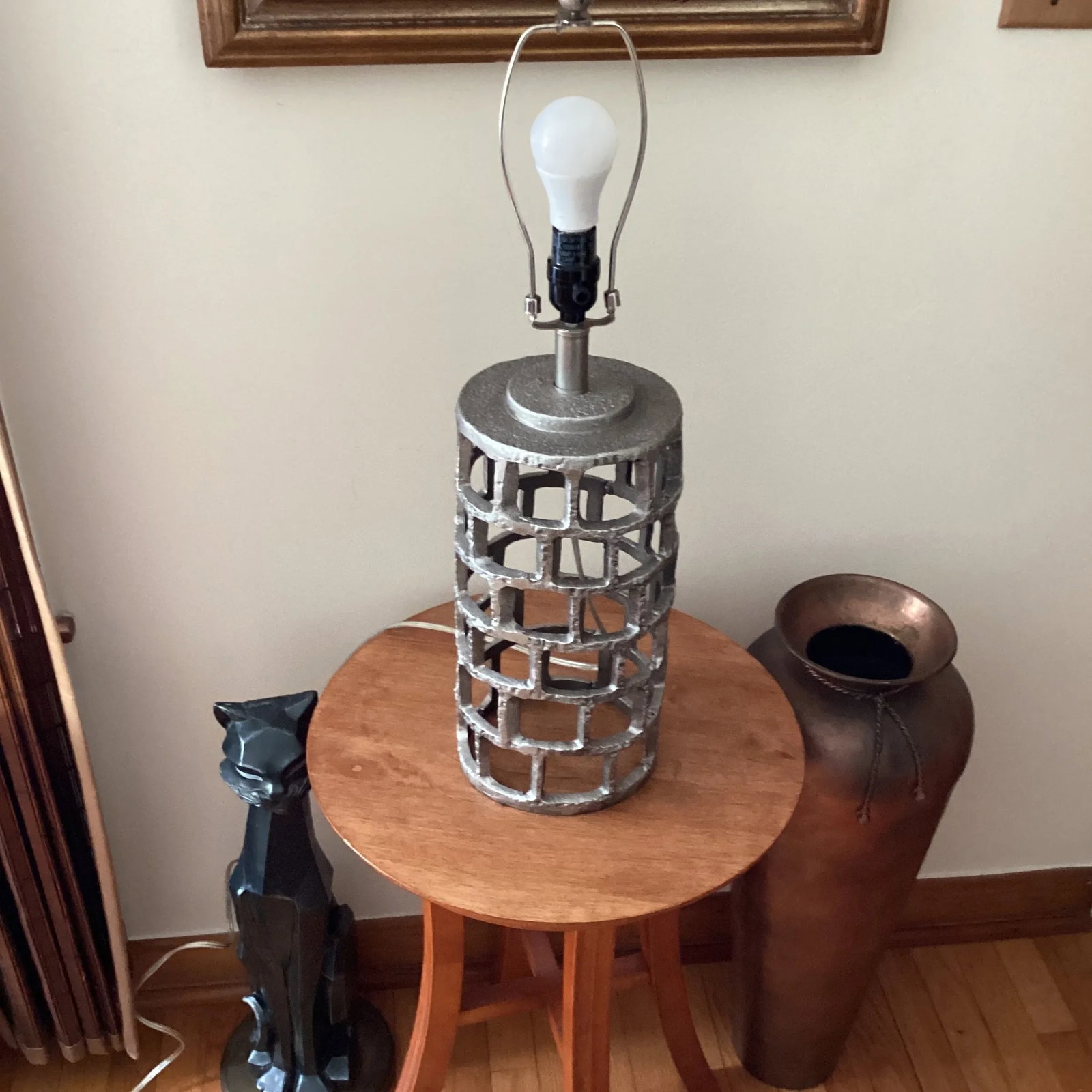 20th Century Modern Brutalist Style Cylinder Shape Iron Lamp Geometric Pattern - 10