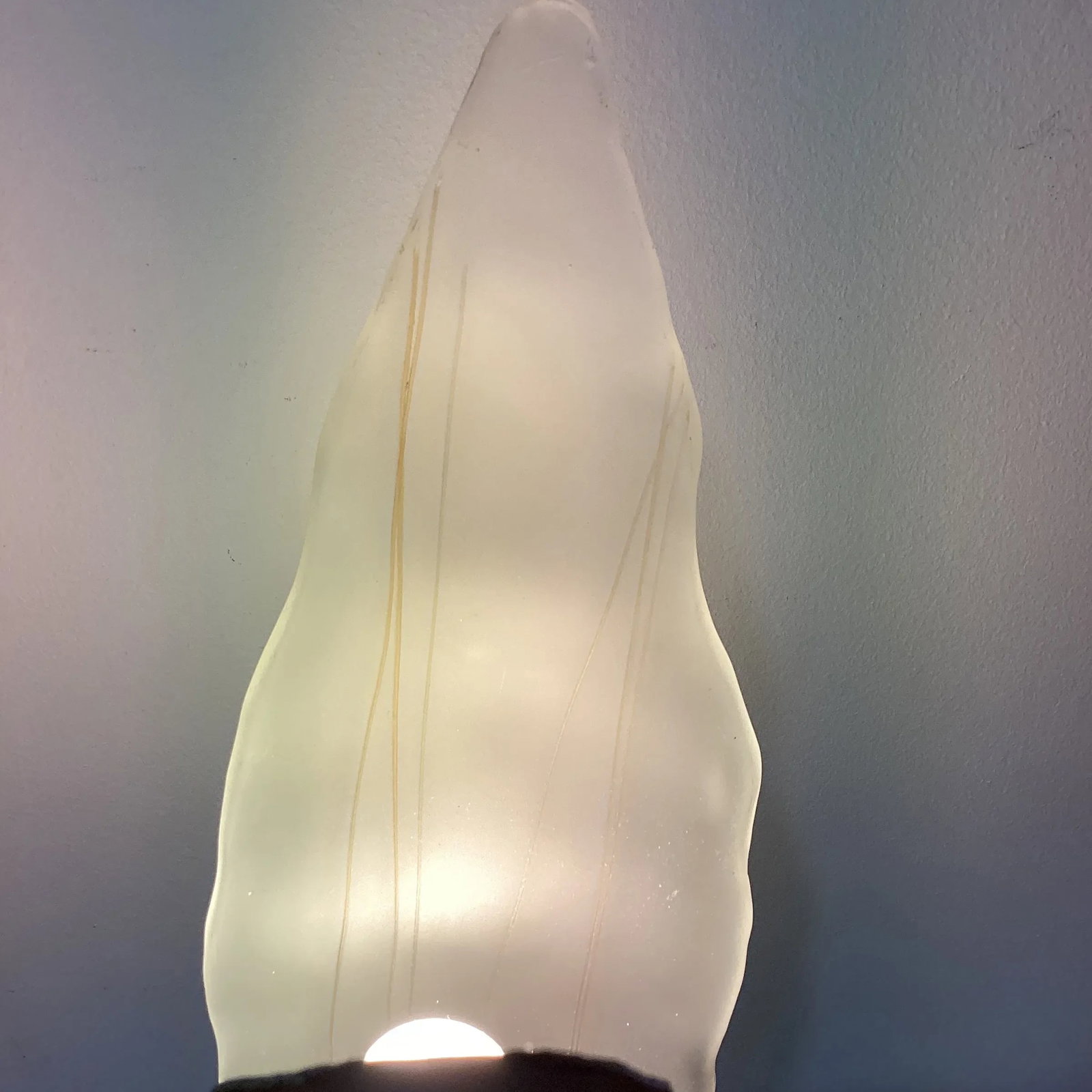 Vintage Large Sculptural Table Lamp With Modern Shape and Metal Base - 10