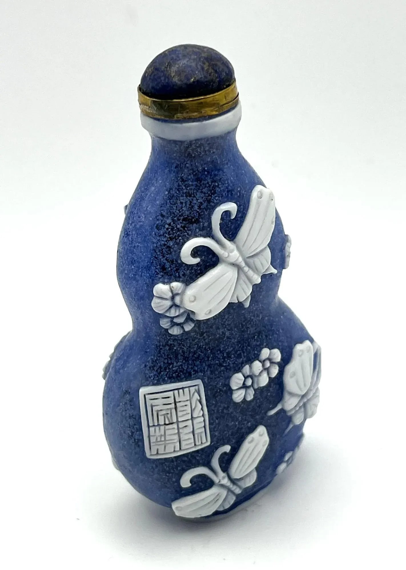Blue Frosted Beijing Glass Double Gourd Shaped Snuff Bottle With Qianlong Mark - 3