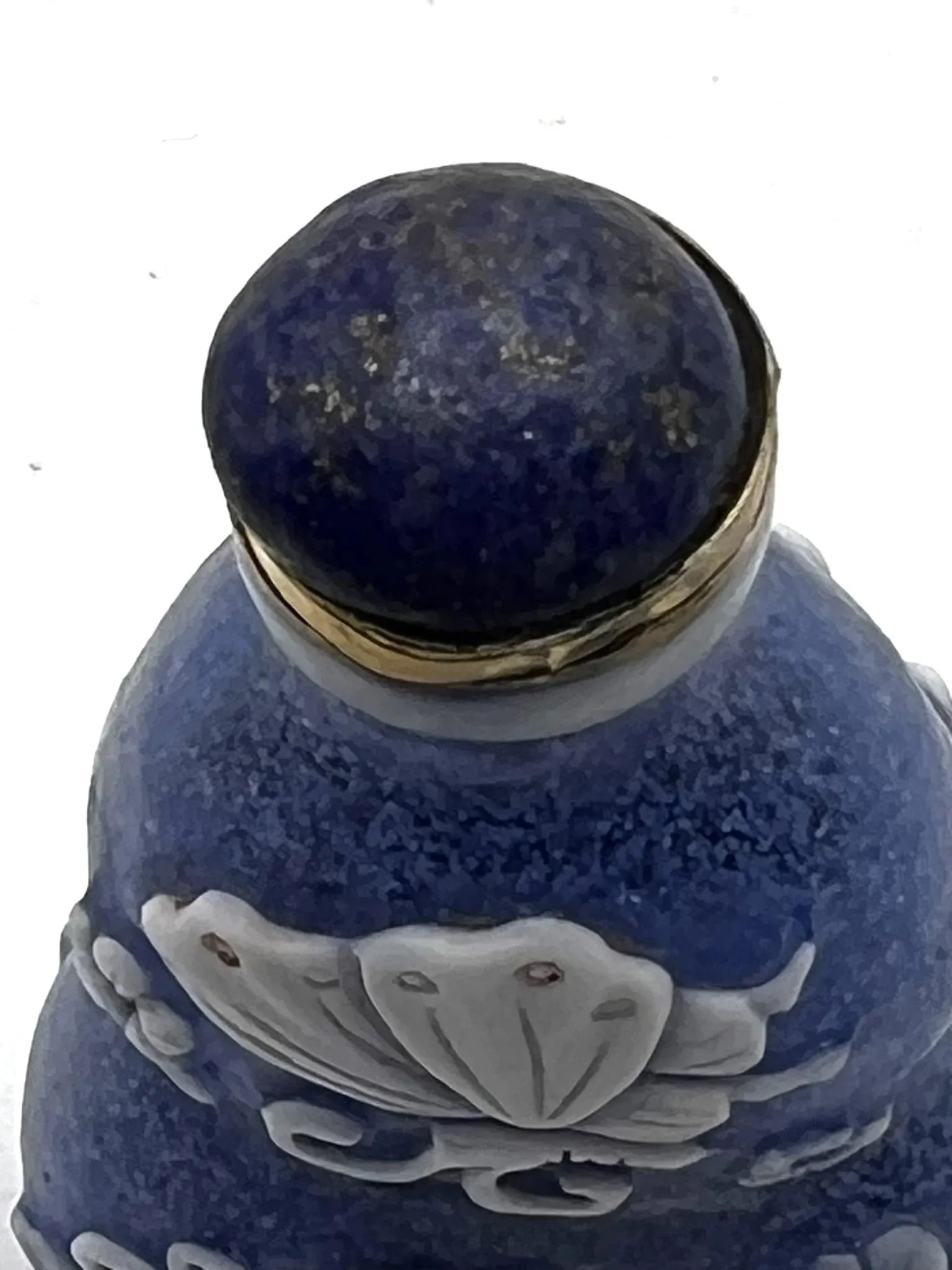 Blue Frosted Beijing Glass Double Gourd Shaped Snuff Bottle With Qianlong Mark - 9