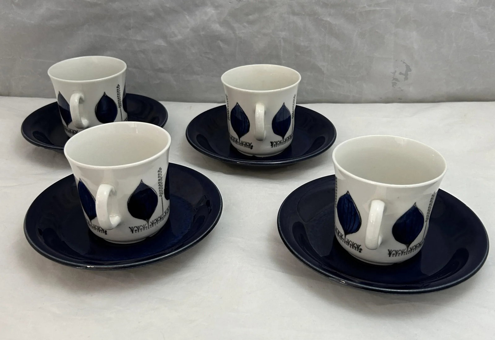 1960s Vintage Upsala Ekeby Swedish Blue Groblad Porcelain Cups & Saucers Set- 8 Pieces - 4