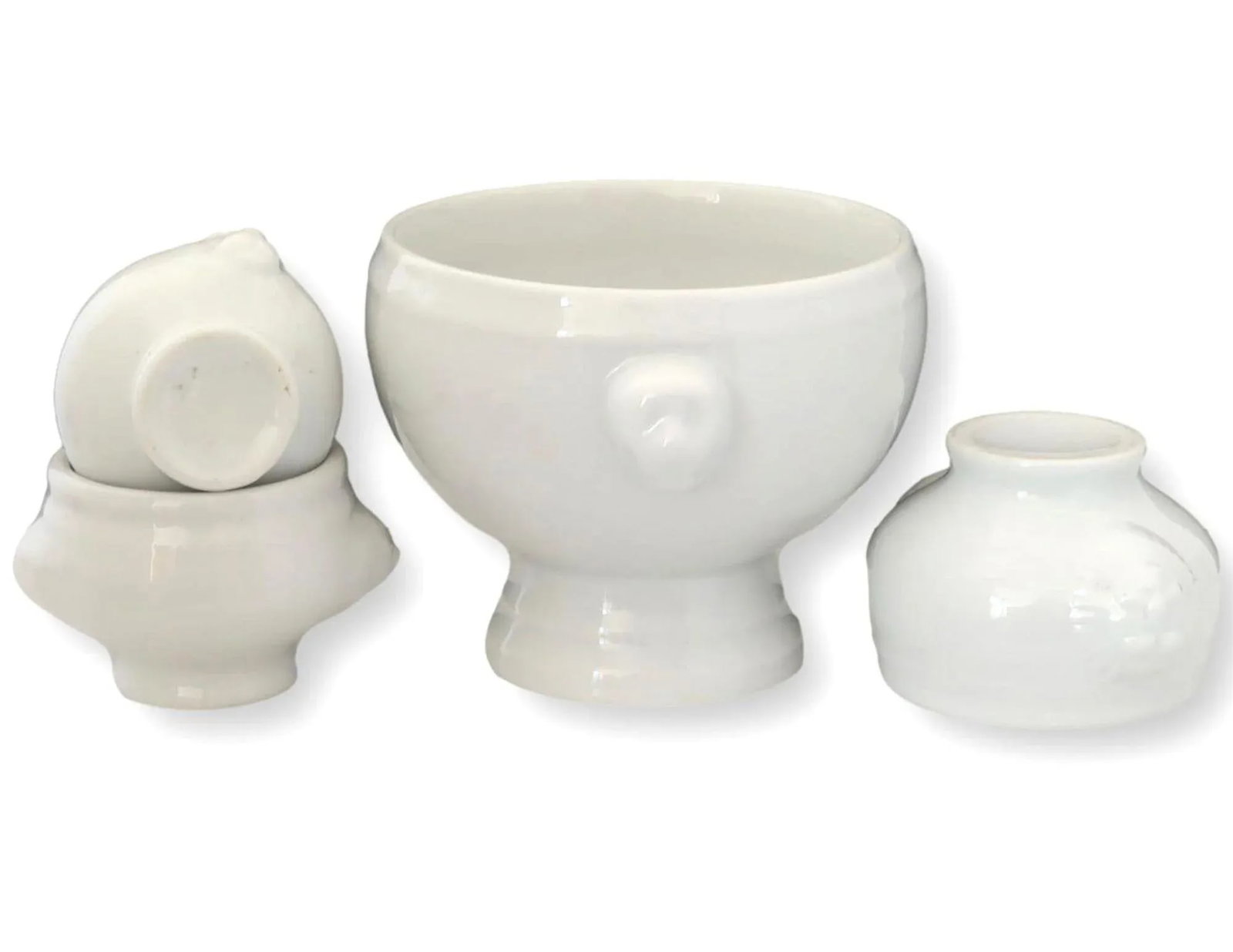 Early 20th Century Mixed French Porcelain Lion Bowls- 4 Pieces - 3