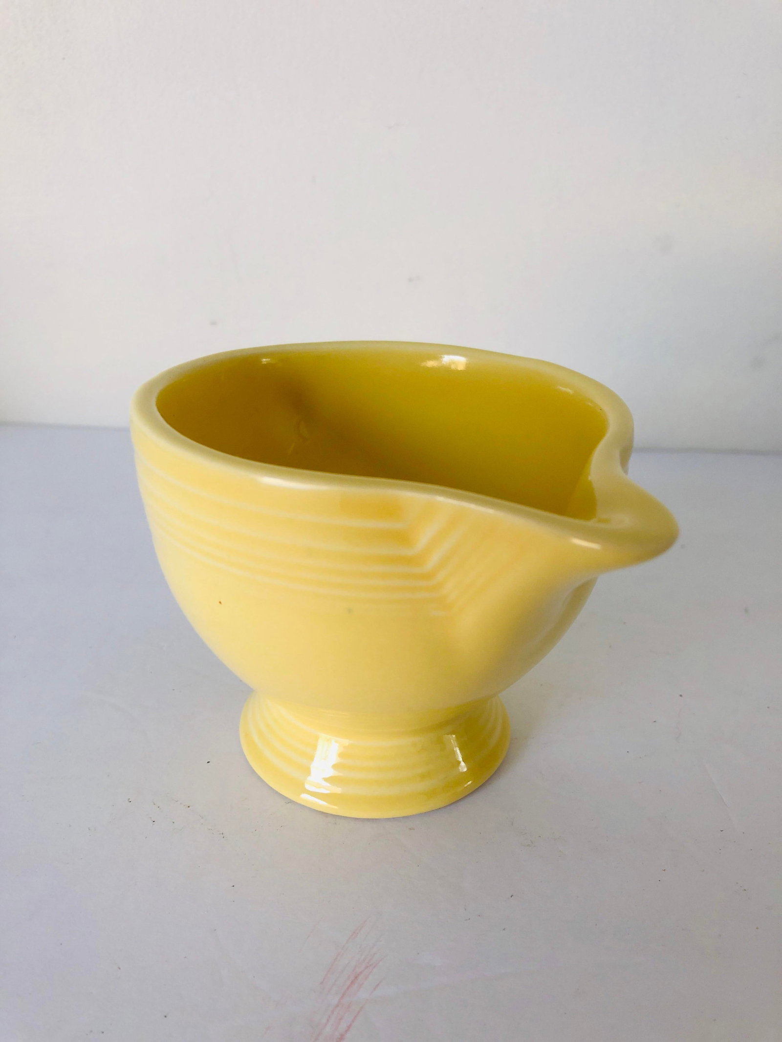 Fiesta Ware Yellow Sugar & Creamer Set Old Marks - 4