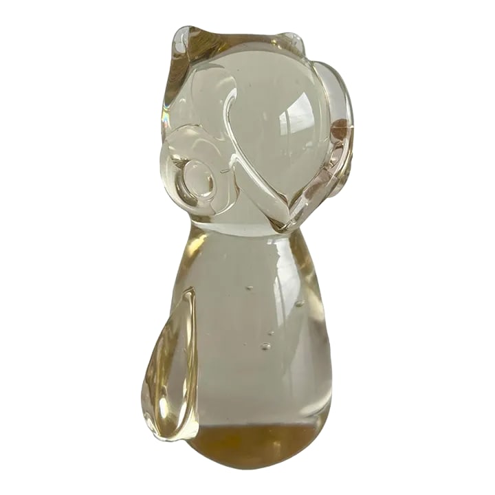 1970s Hand-Blown Glass Owl Paper Weight: This charming vintage glass owl figurine/paperweight is hand-blown solid, clear glass with a few bubbles inherent in blown glass work. Measures 5"H x 2.75"L x 2"W Condition: Alterations: Original