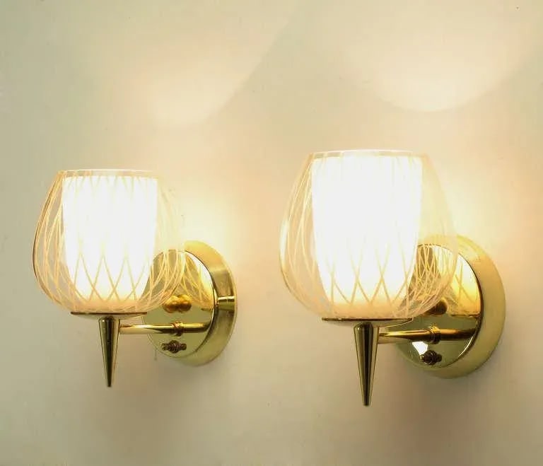Gerald Thurston for Lightolier Etched Glass and Brass Sconces - a Pair - 2