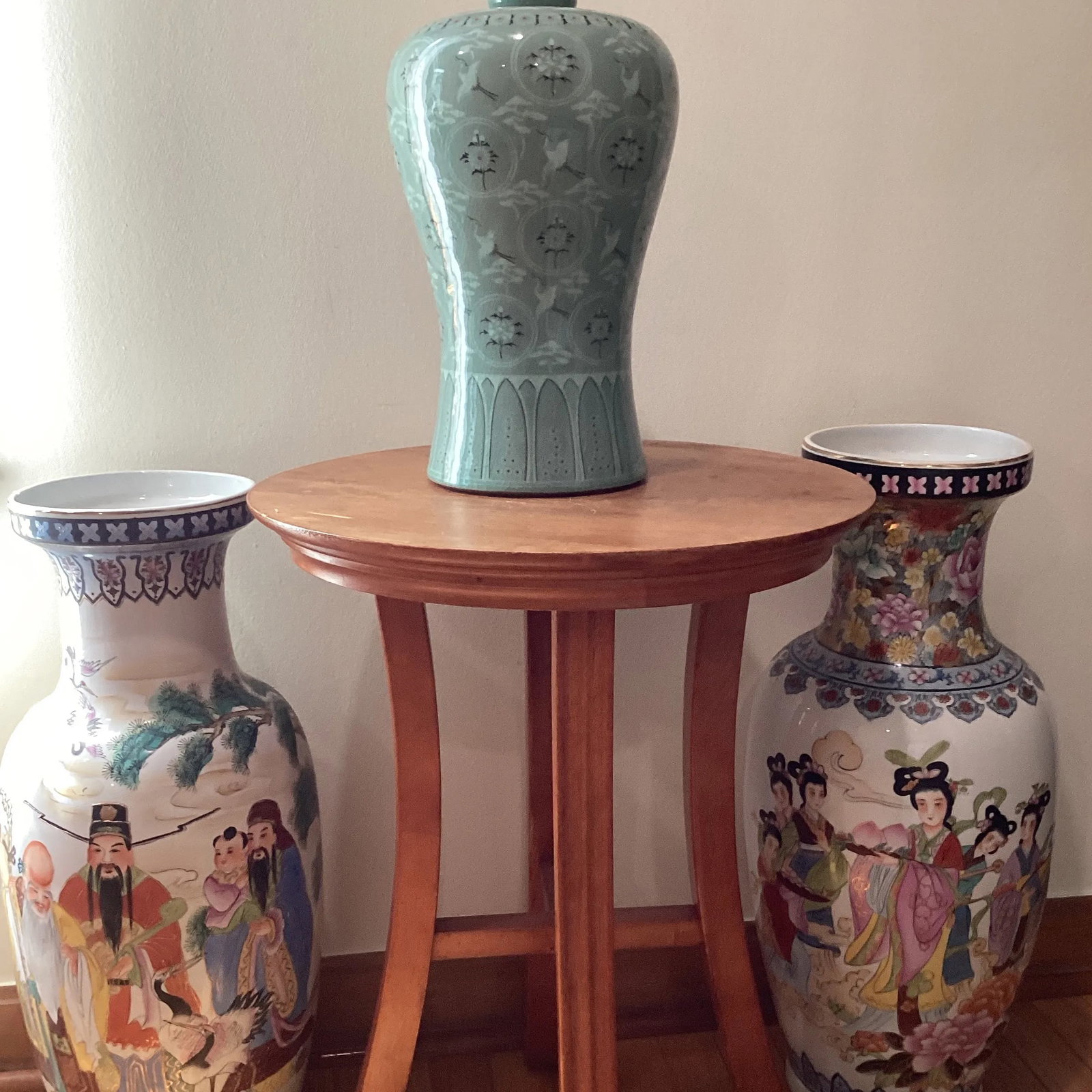Mid 20th Century Korean Porcelain Meiping Celadon Crackle Claze Inlaid Fly Granes & Chrysanthemum Fl - 11