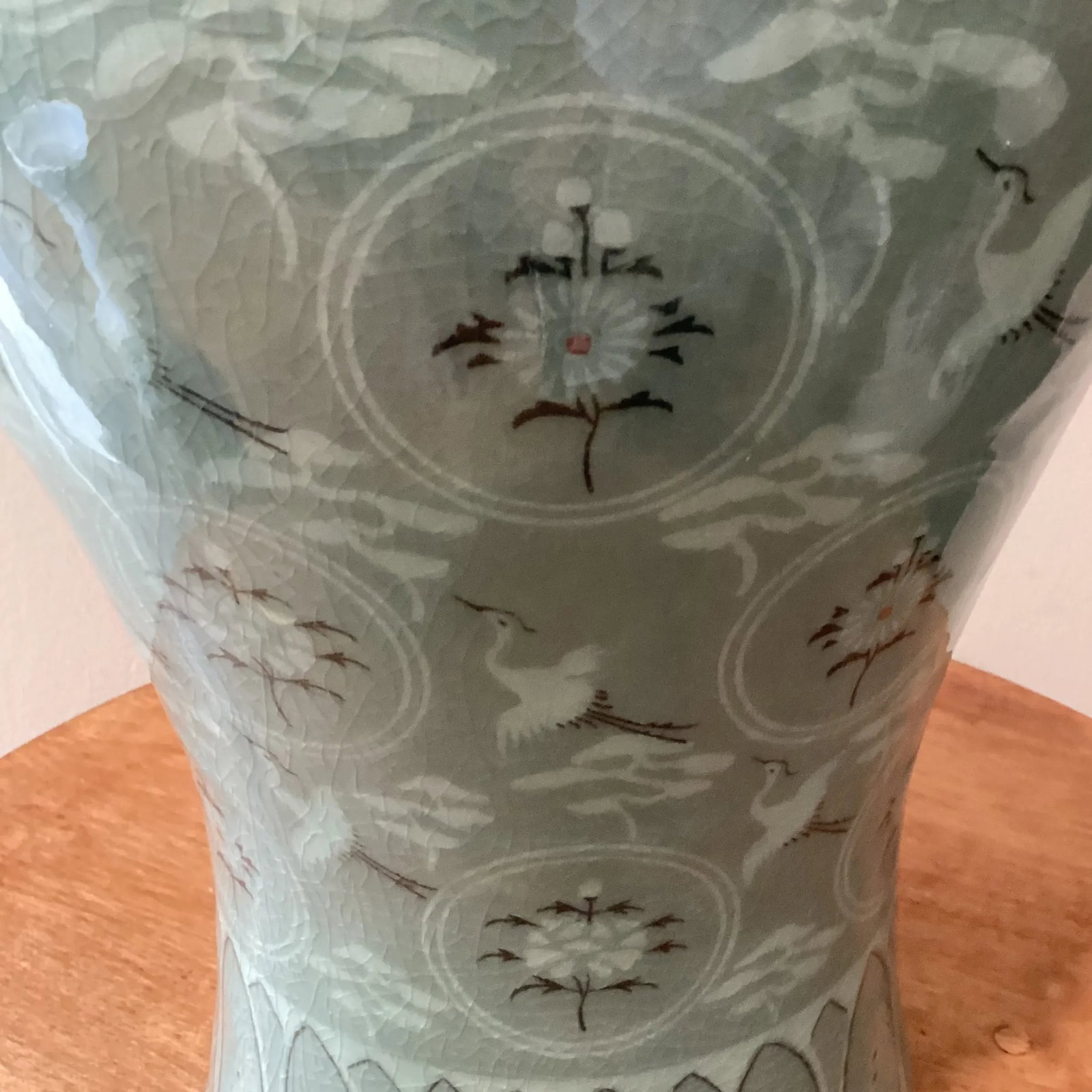 Mid 20th Century Korean Porcelain Meiping Celadon Crackle Claze Inlaid Fly Granes & Chrysanthemum Fl - 3