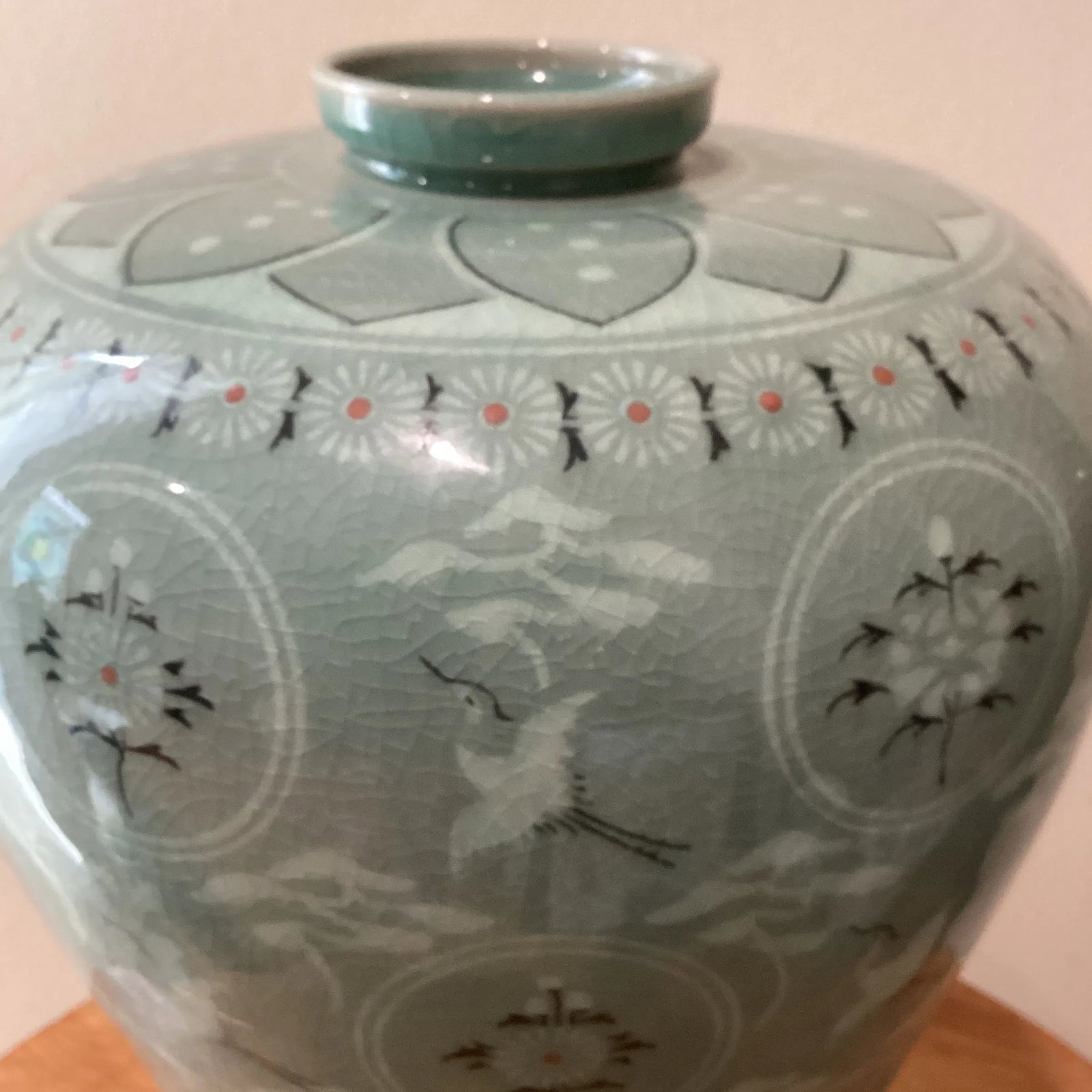 Mid 20th Century Korean Porcelain Meiping Celadon Crackle Claze Inlaid Fly Granes & Chrysanthemum Fl - 4