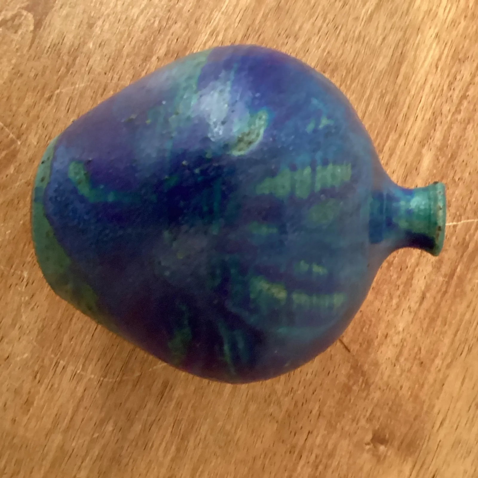 Mid 20th Century Studio Pottery Stoneware Dark Blue & Green Ombre Small Neck Vase With Makers Mark - 8