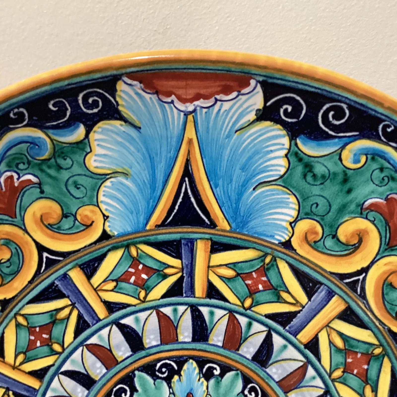 Vintage Deruta Pina Ceramica Geometrico Decorative Plate, Signed Deruto Amano Italy - 4