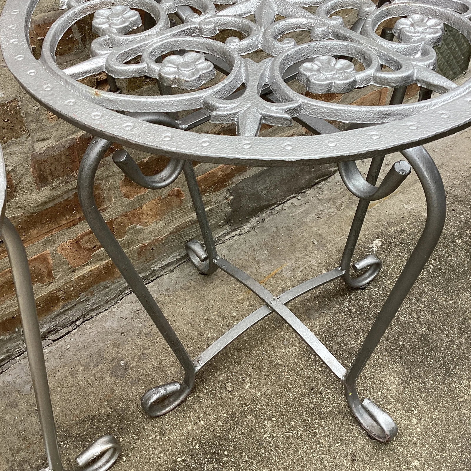Mid 20th Century French Style Vintage Scrolled Wrought Iron Tables - Set of 2 - 8