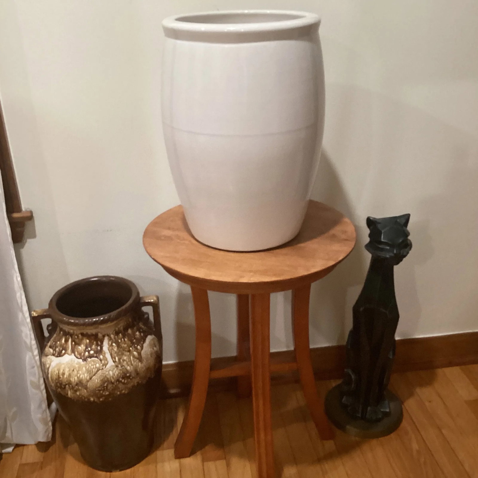 Contemporary Ceramic Glossy and Glazed Jar Planter - 7