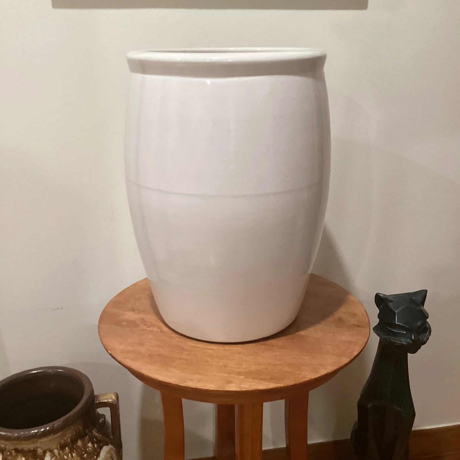 Contemporary Ceramic Glossy and Glazed Jar Planter - 9