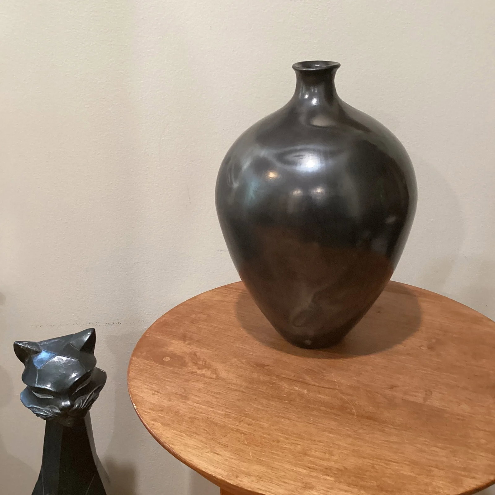 Mid 20th Century Mexican Folk Art Black Clay Pottery Oaxaca Vase, Signed Dona Rosa - 12