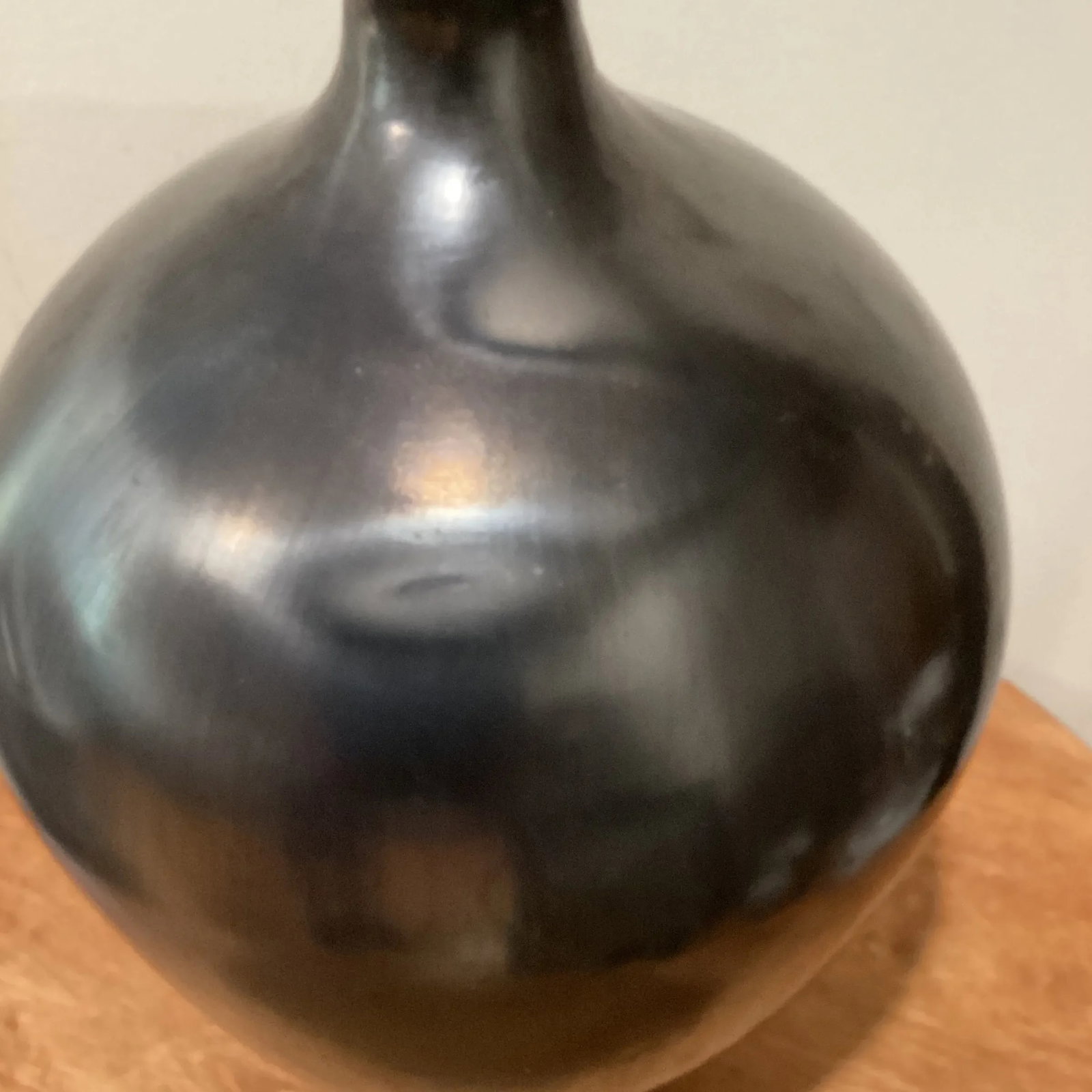 Mid 20th Century Mexican Folk Art Black Clay Pottery Oaxaca Vase, Signed Dona Rosa - 2
