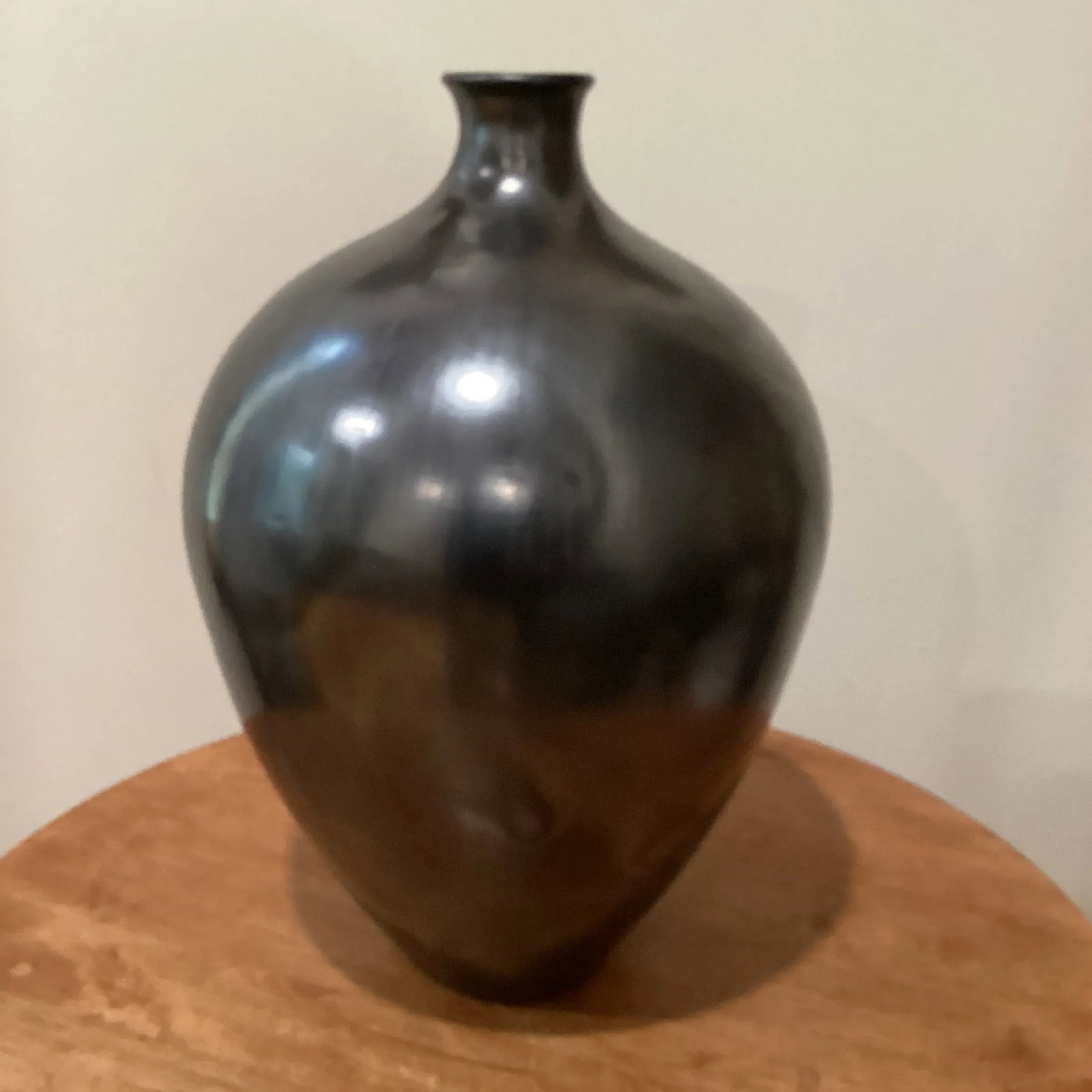 Mid 20th Century Mexican Folk Art Black Clay Pottery Oaxaca Vase, Signed Dona Rosa - 6