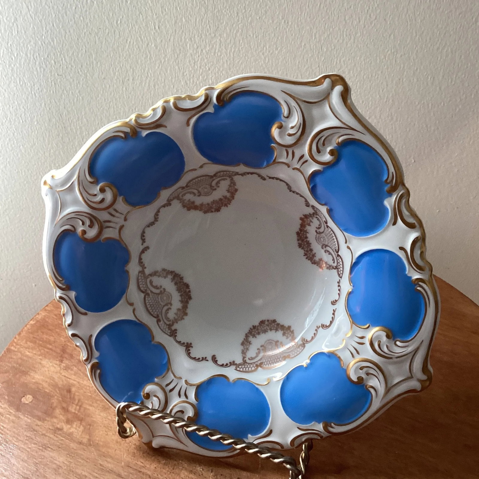 Early 20th Century Stunning Volkstedt German Porcelain Centerpiece/Bowl - 2