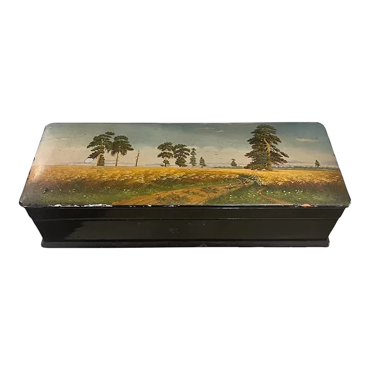 Long Vintage Fedoskino Lacquer Box: Add a touch of vintage elegance to your collection with this long Fedoskino Russian lacquer box from the 1980s. Renowned for its intricate craftsmanship, this exquisite piece features detailed