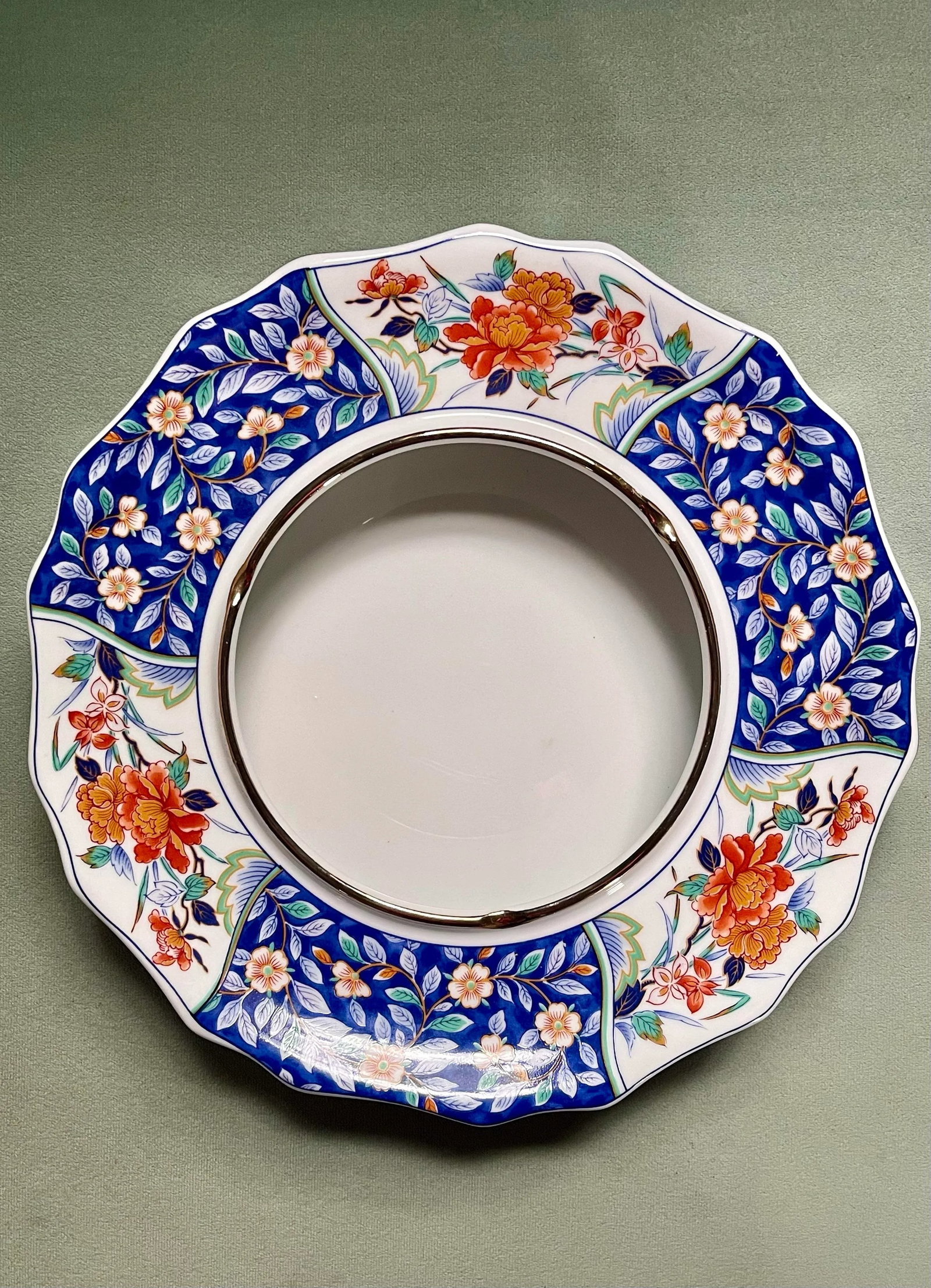 Mid 20th Century Chinoiserie Blue & Red Decorative Bowl - 3