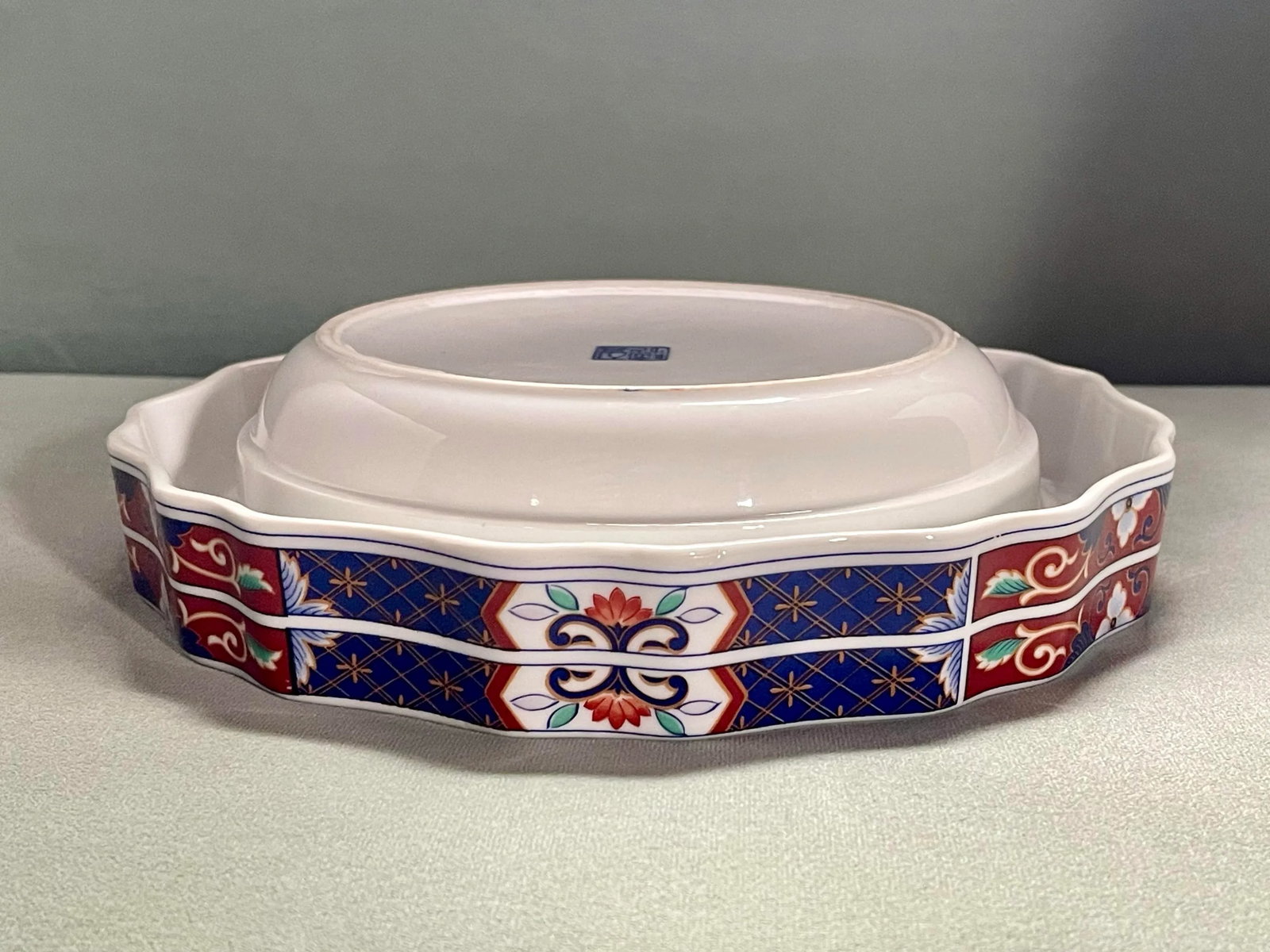 Mid 20th Century Chinoiserie Blue & Red Decorative Bowl - 9