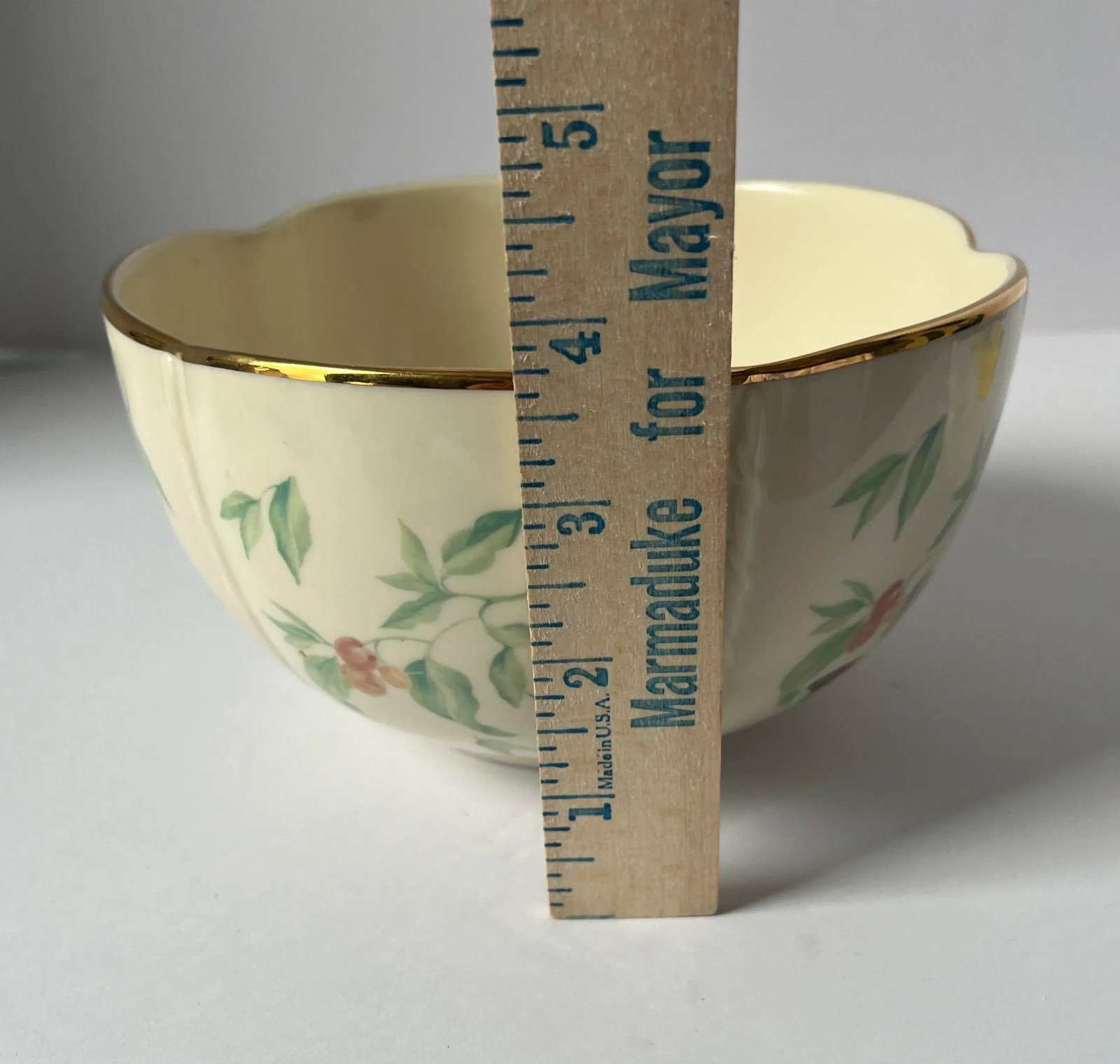 Lenox "Morningside Cottage" Botanical Porcelain Serving Bowl With 24kt Gold Rim - 7