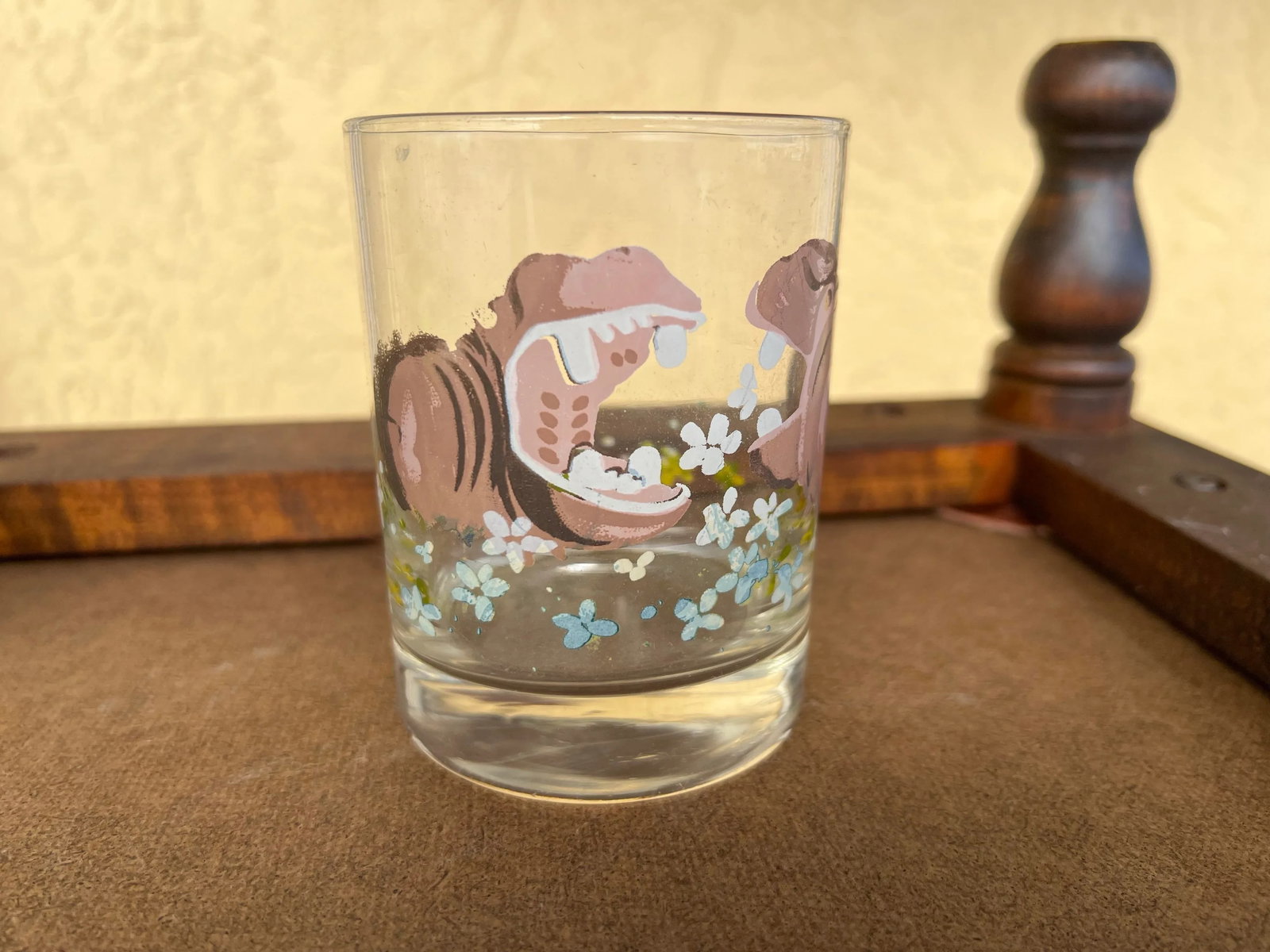 1960s Dorothy Thorpe Style Painted Hippos Glass - 2