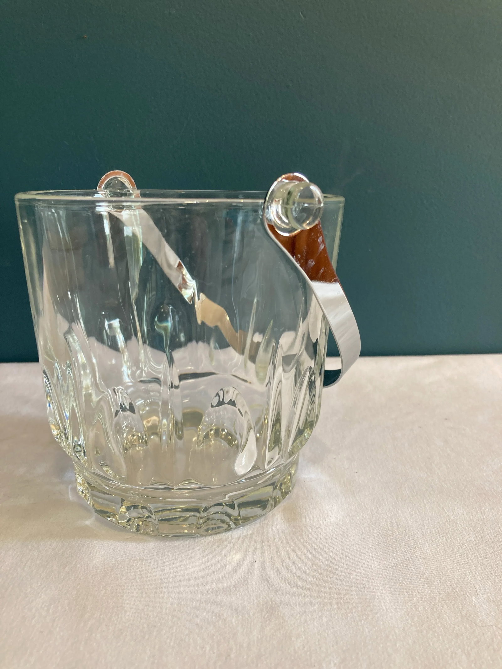 Mid-Century Crystal Ice Bucket With Removable Handle - 2