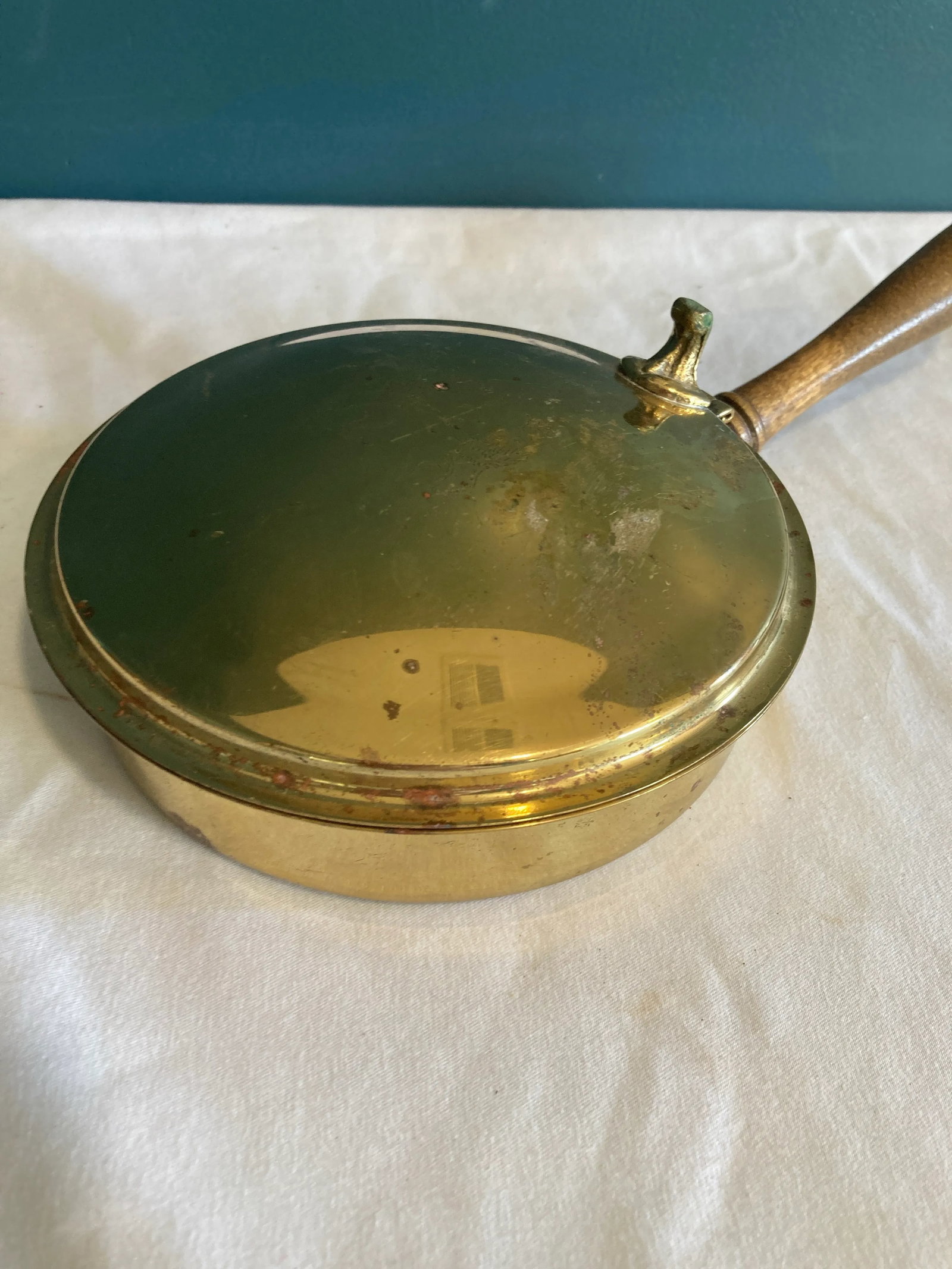 Mid 20th Century Brass and Wood Crumb Butler - 2