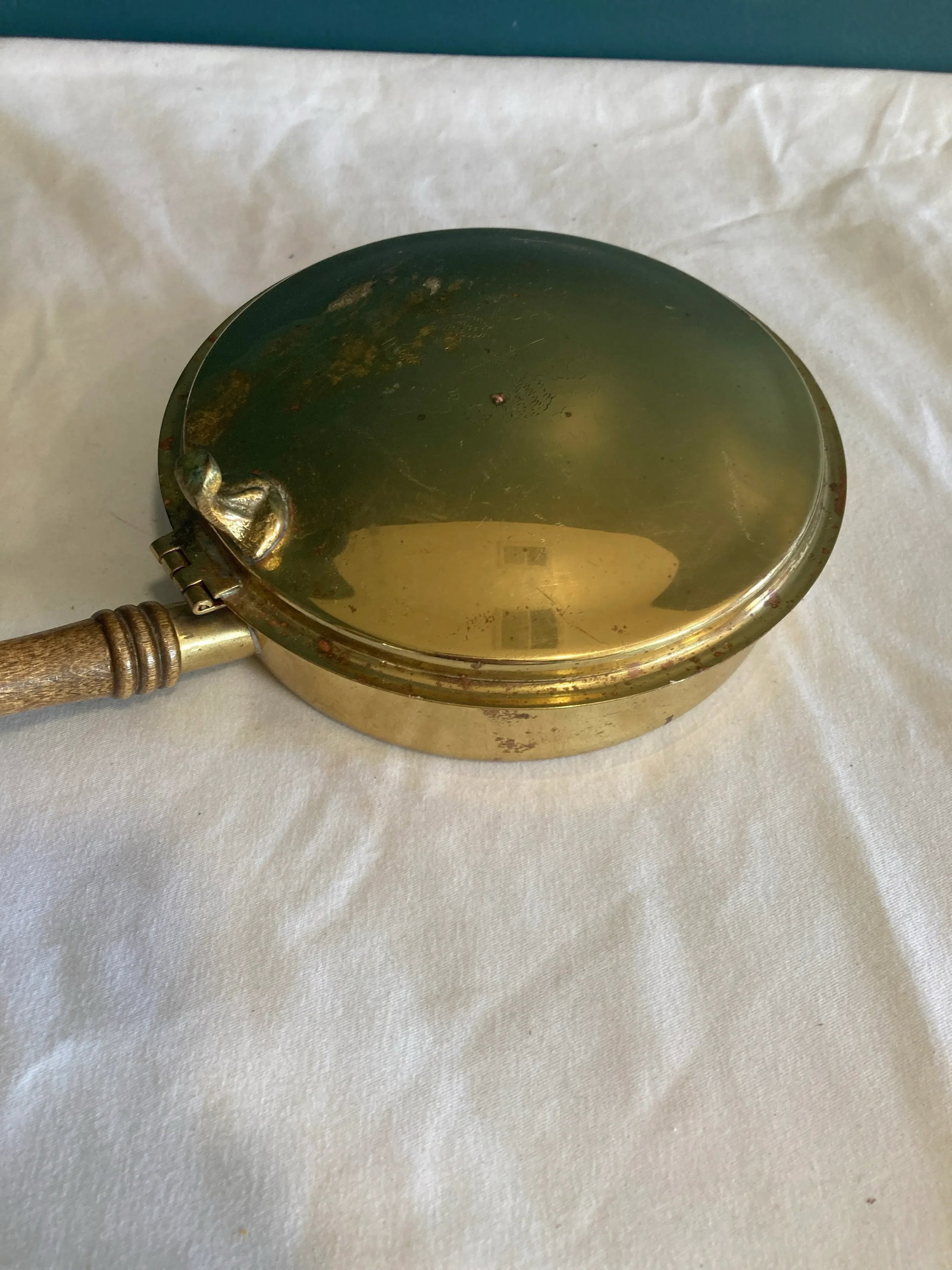 Mid 20th Century Brass and Wood Crumb Butler - 6