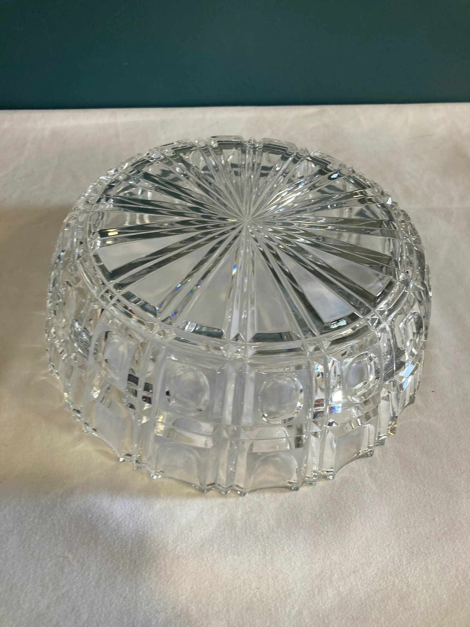 Early 20th Century Art Deco Cut Glass Serving Bowl - 5