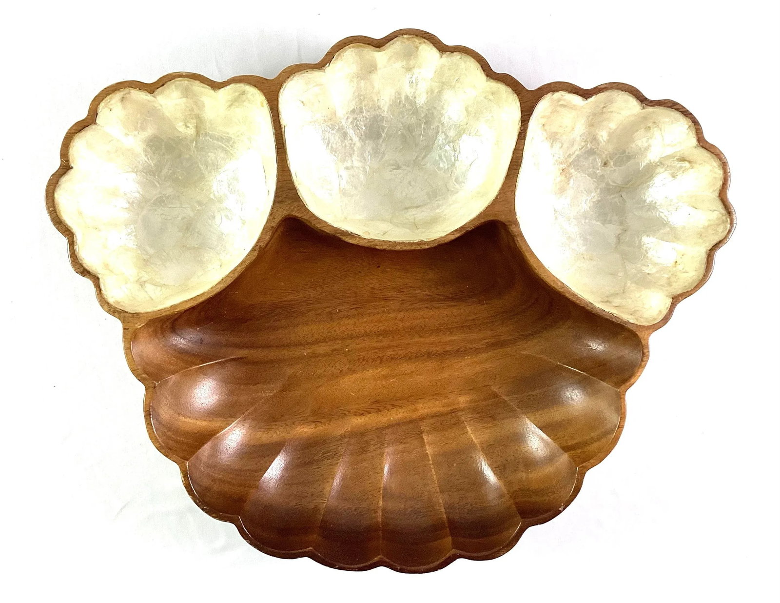 1960's Philipine Monkey Pod Wood and Capiz Shell - Hors D'oeuvre/Snack Tray With Provenance - 2