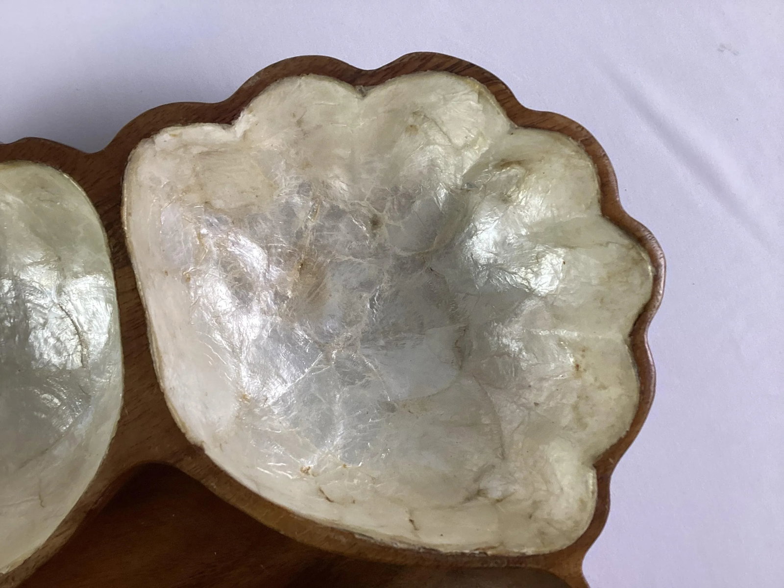 1960's Philipine Monkey Pod Wood and Capiz Shell - Hors D'oeuvre/Snack Tray With Provenance - 7