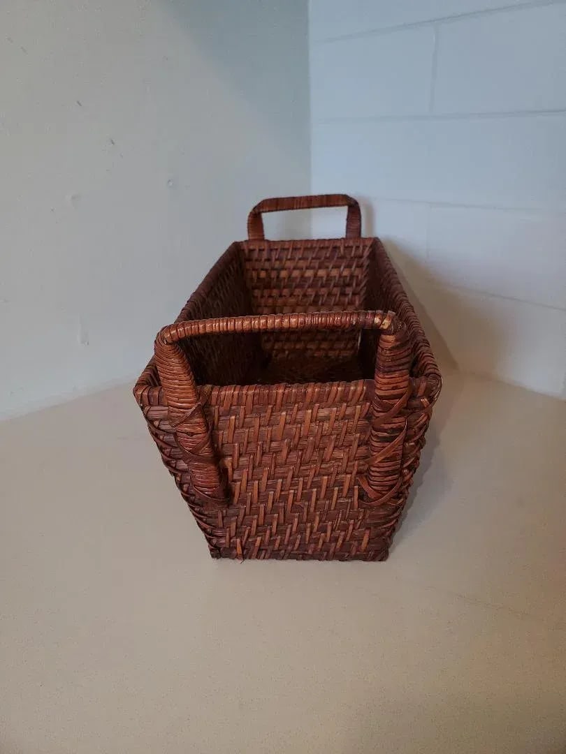 1990s Vintage Woven Basket, Made in Vietnam - 4